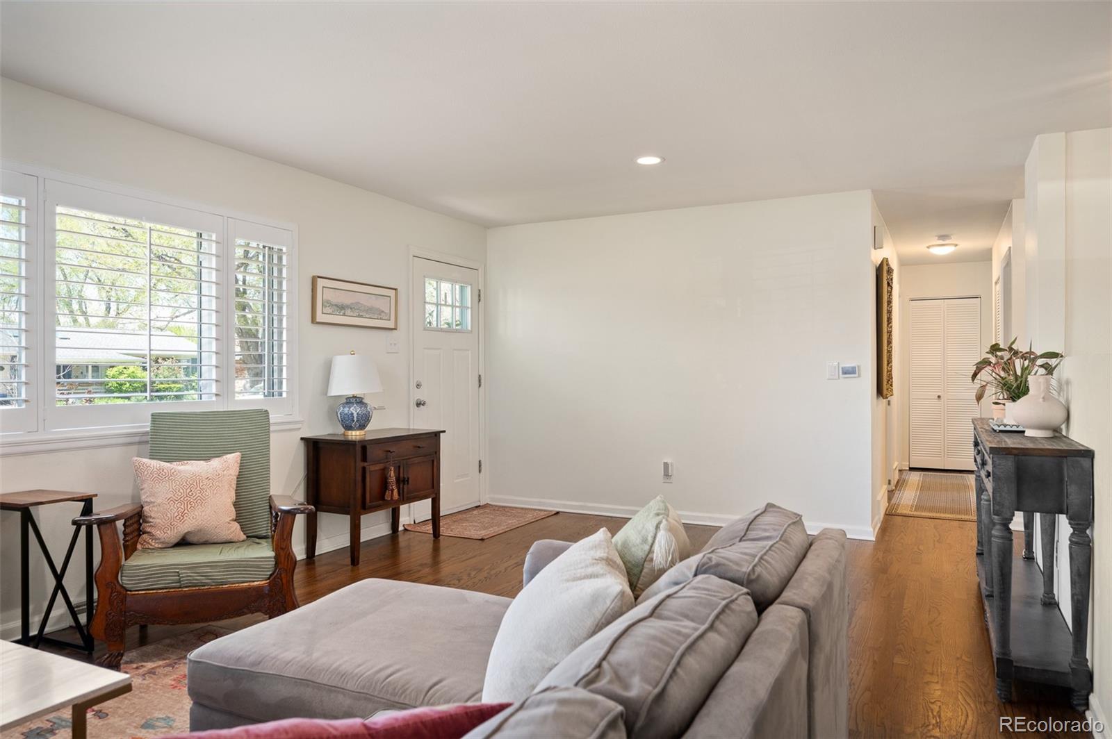 MLS Image #4 for 986 s jersey street,denver, Colorado