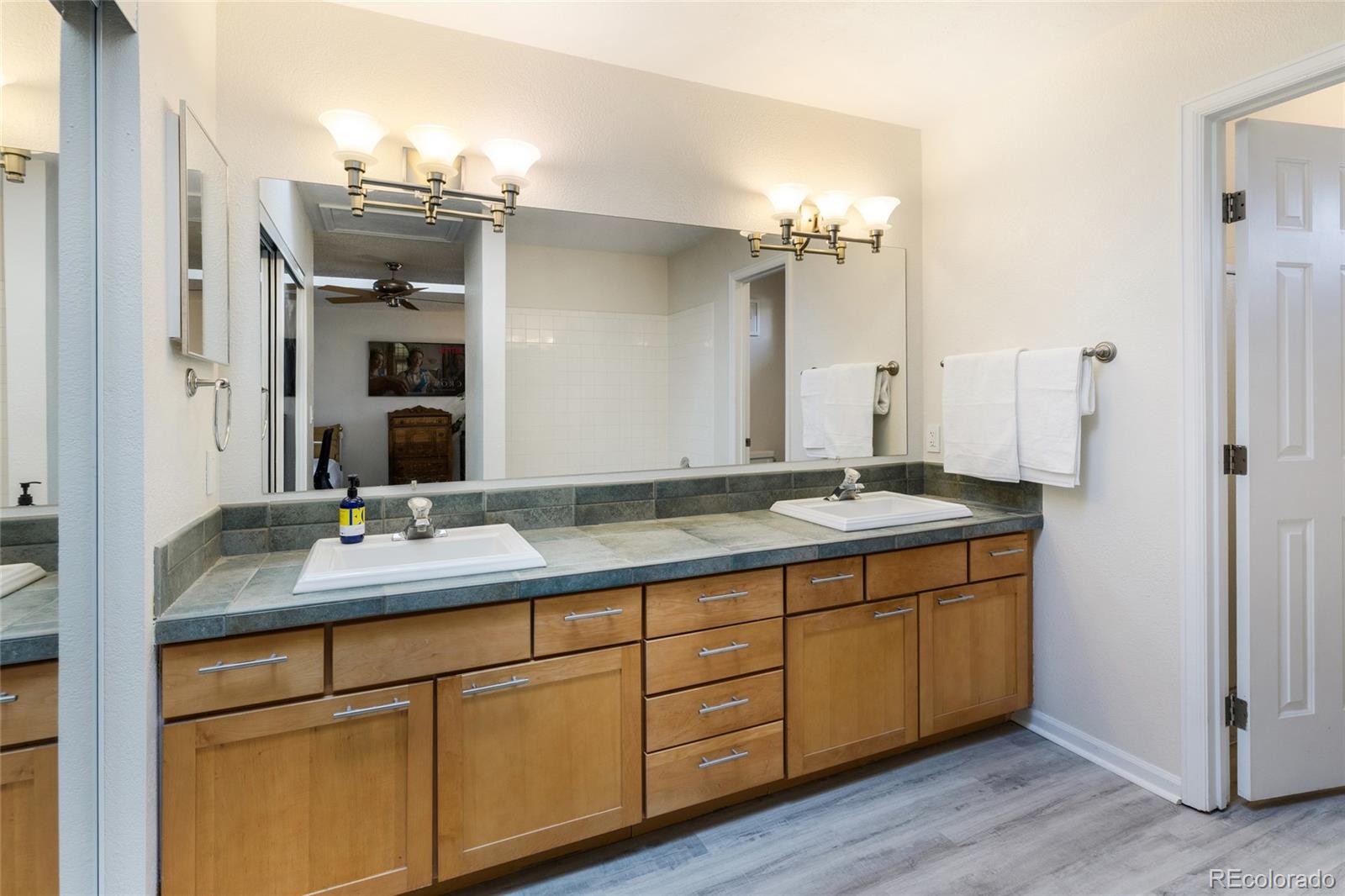 MLS Image #14 for 8394 s everett way,littleton, Colorado