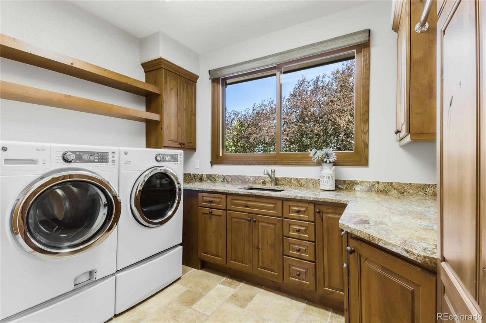 MLS Image #22 for 6634  window rock lane,morrison, Colorado