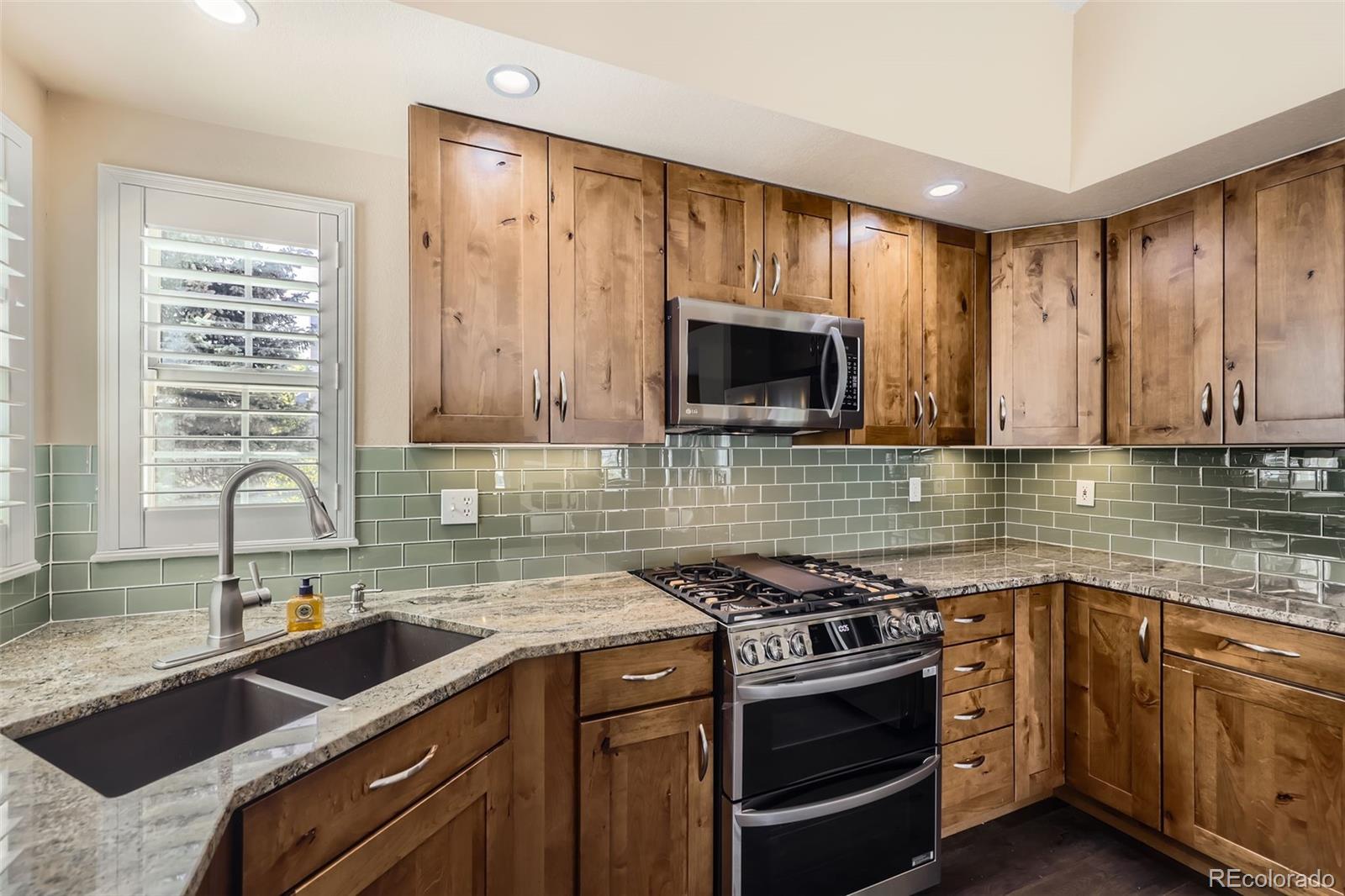MLS Image #14 for 2761 w 106th loop,denver, Colorado