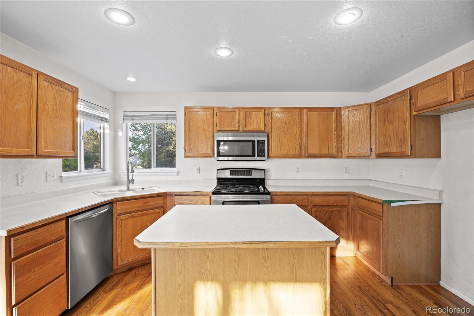 MLS Image #14 for 3087  deer creek trail,highlands ranch, Colorado