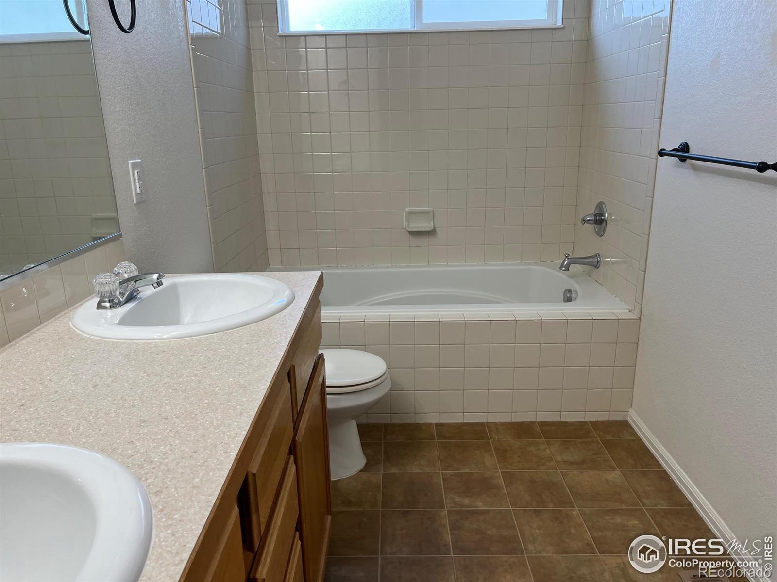 MLS Image #11 for 2415  forecastle drive,fort collins, Colorado