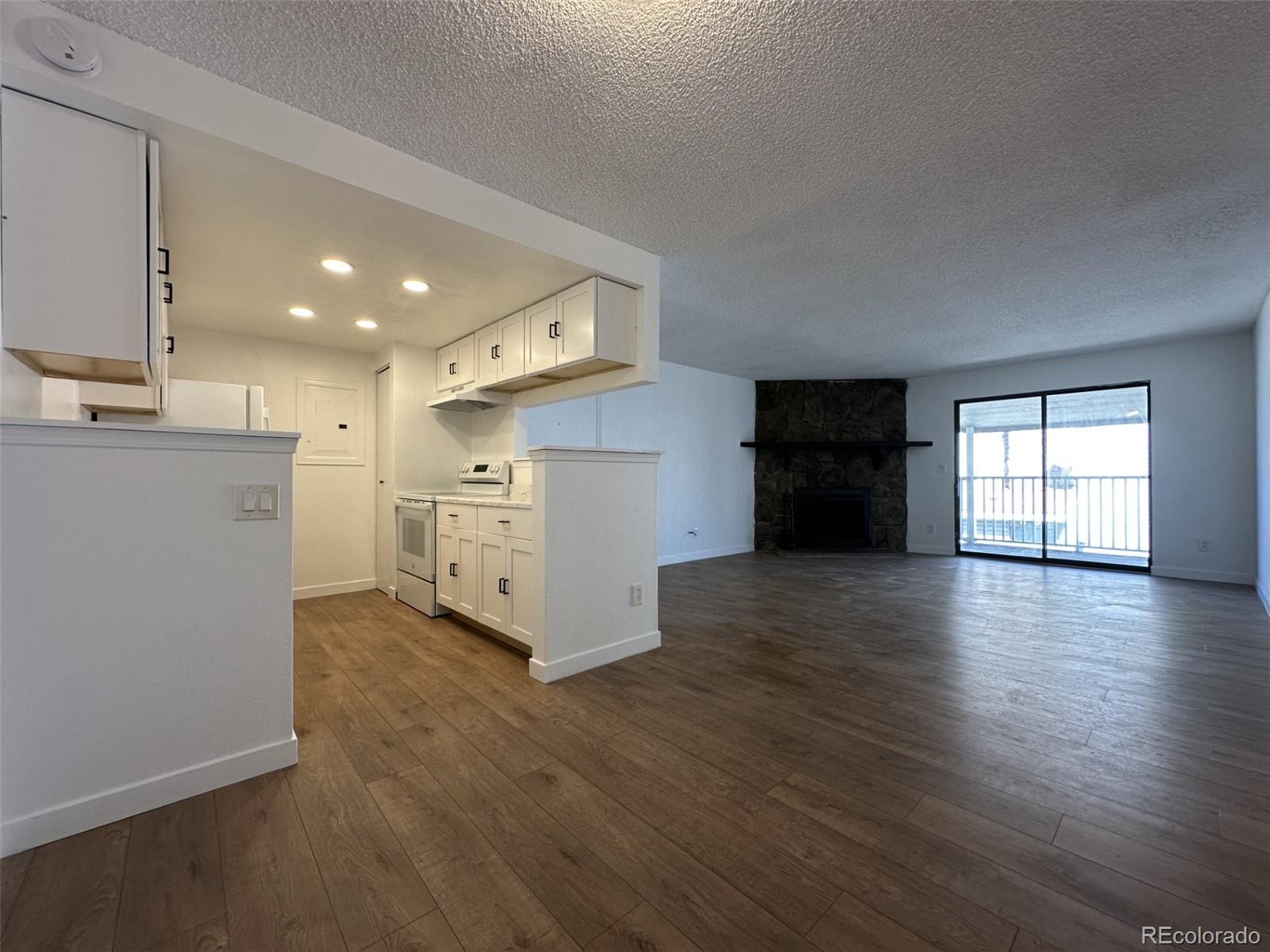 MLS Image #4 for 943 s zeno way,aurora, Colorado