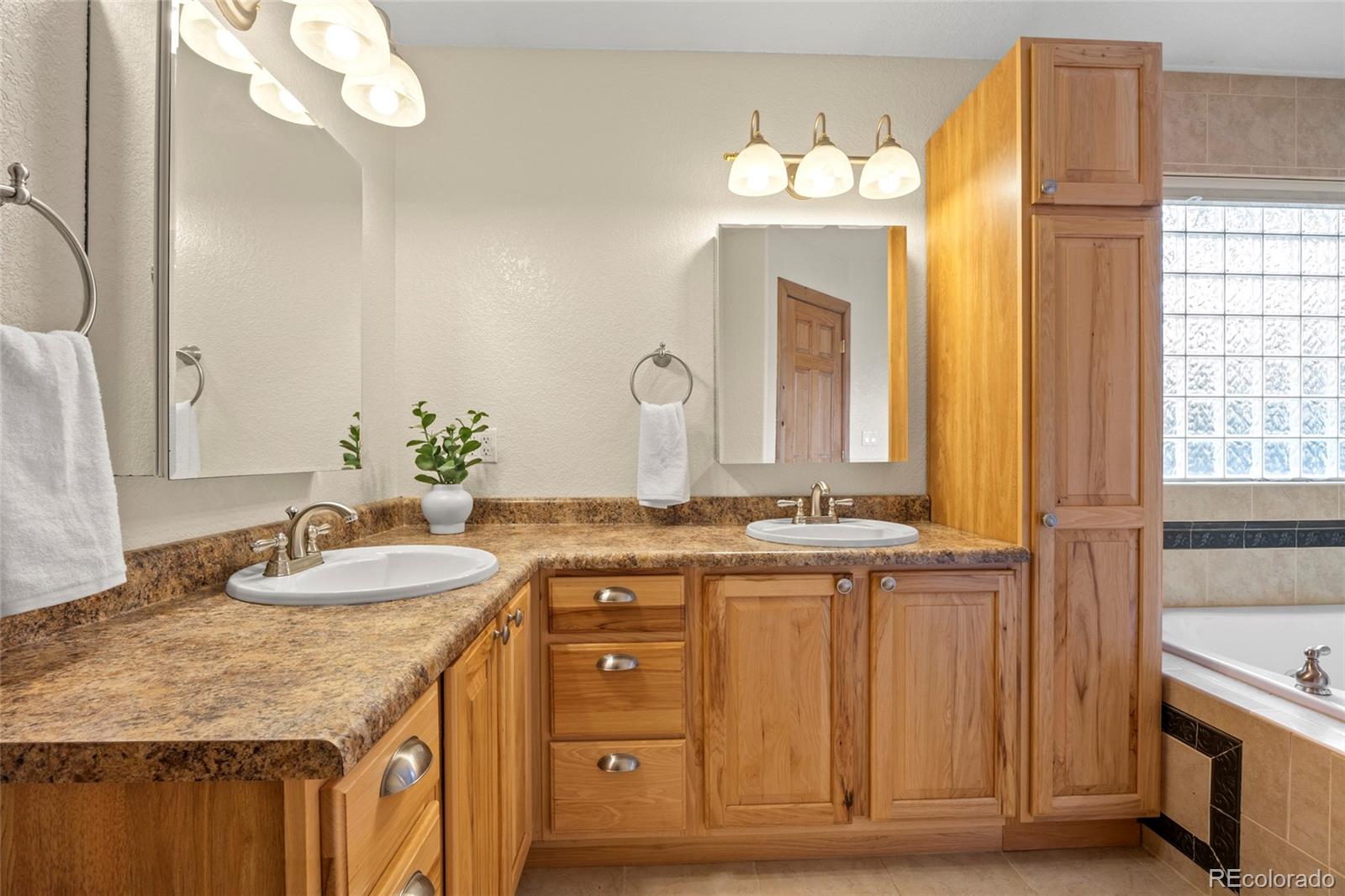 MLS Image #17 for 205  beech street,hudson, Colorado