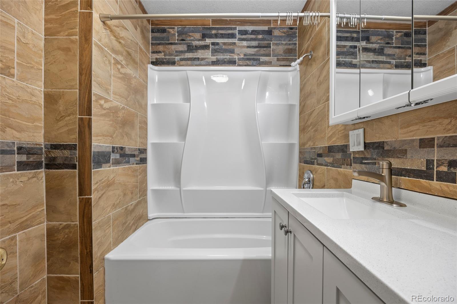 MLS Image #22 for 205  beech street,hudson, Colorado