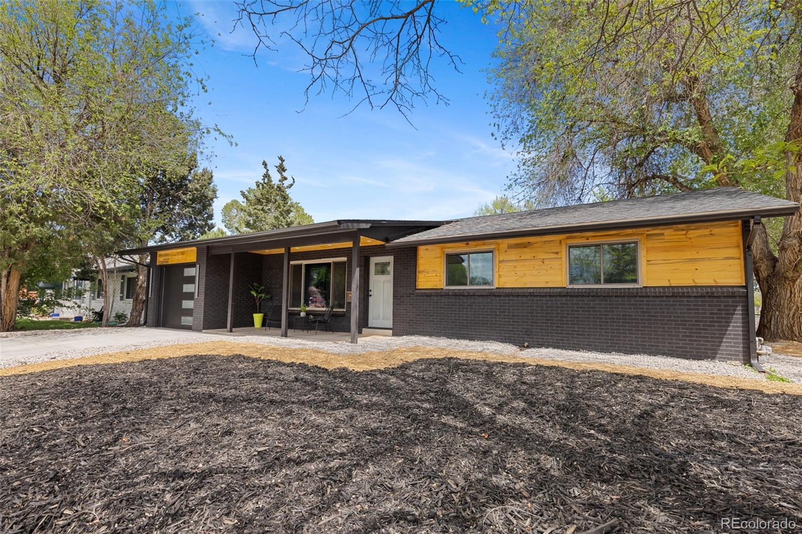 MLS Image #1 for 982 s holly street,denver, Colorado