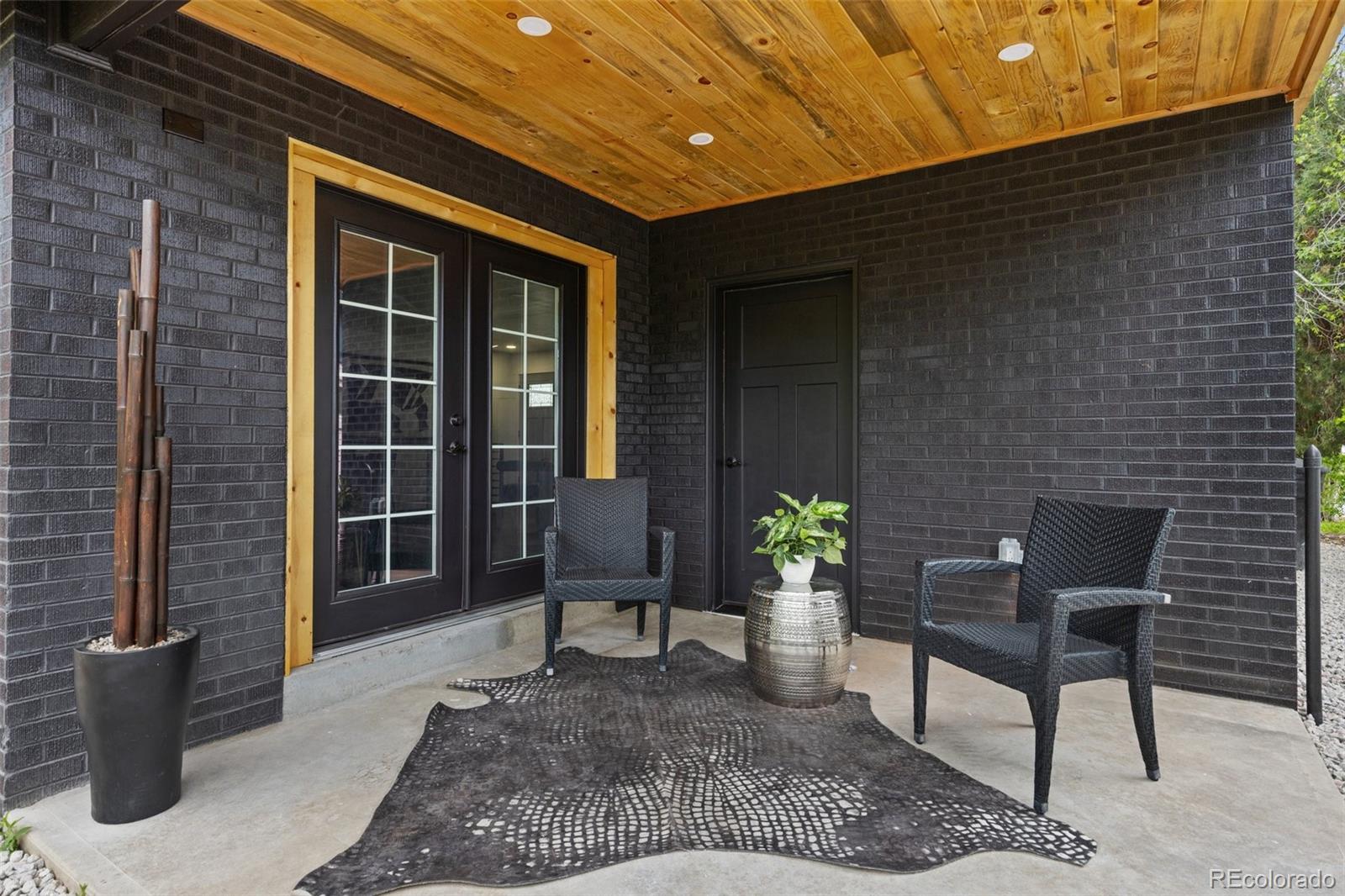 MLS Image #21 for 982 s holly street,denver, Colorado