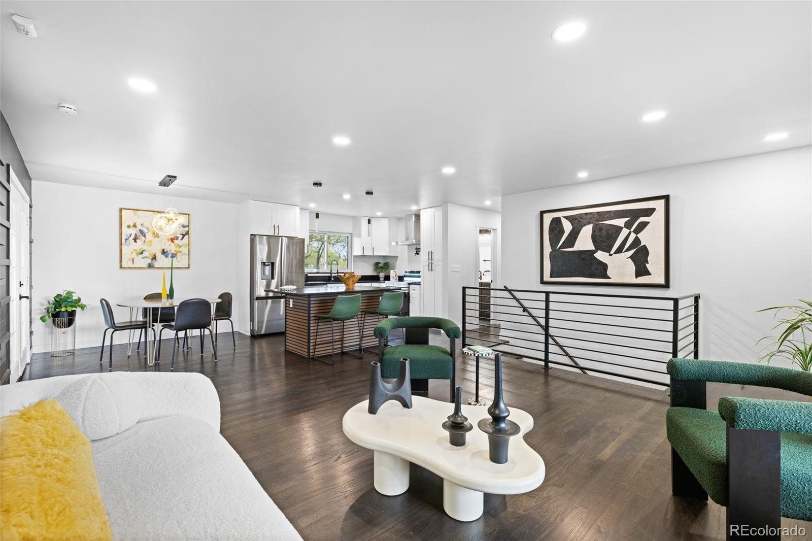 MLS Image #4 for 982 s holly street,denver, Colorado