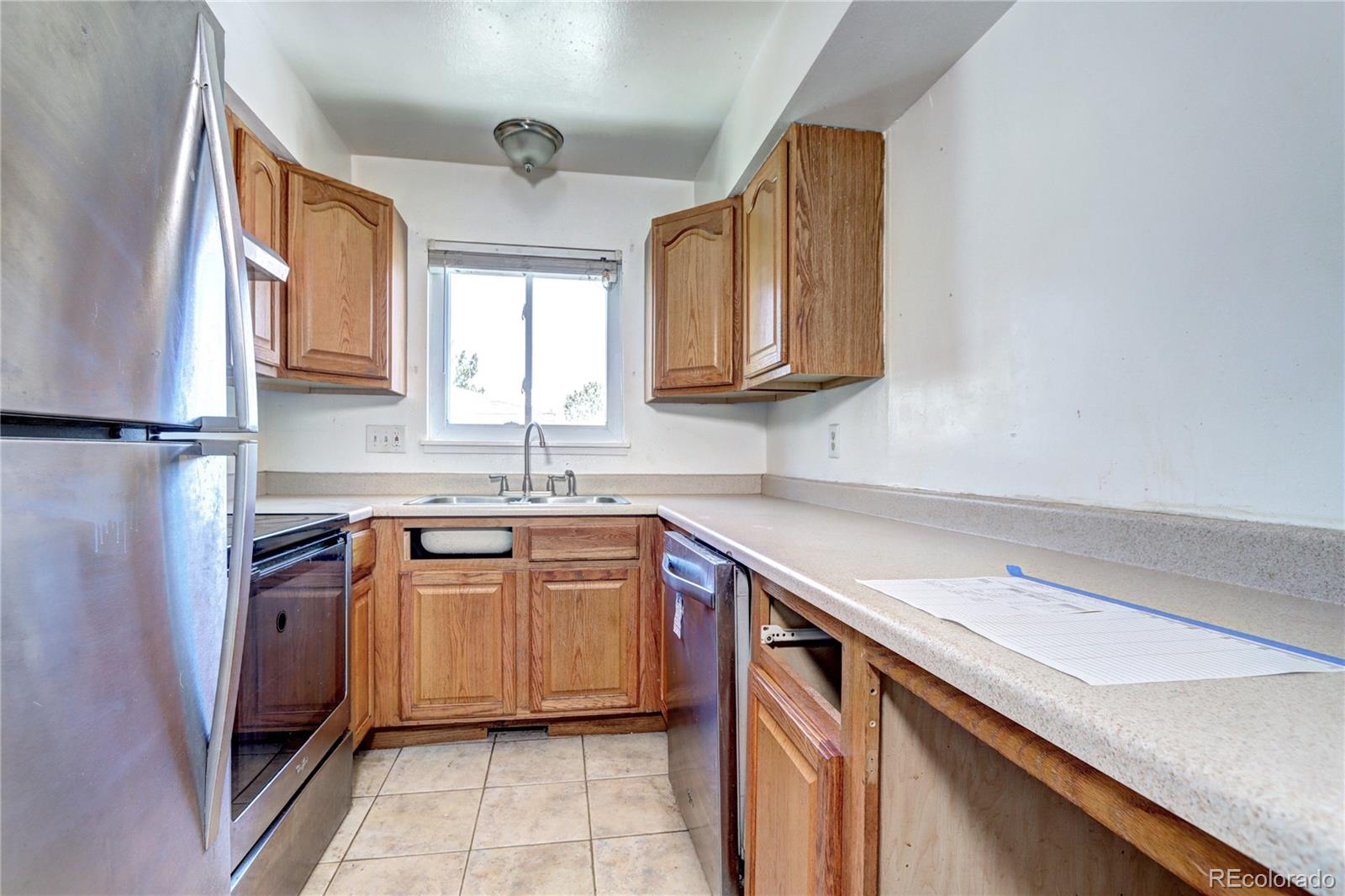 MLS Image #12 for 3351 s field street,lakewood, Colorado