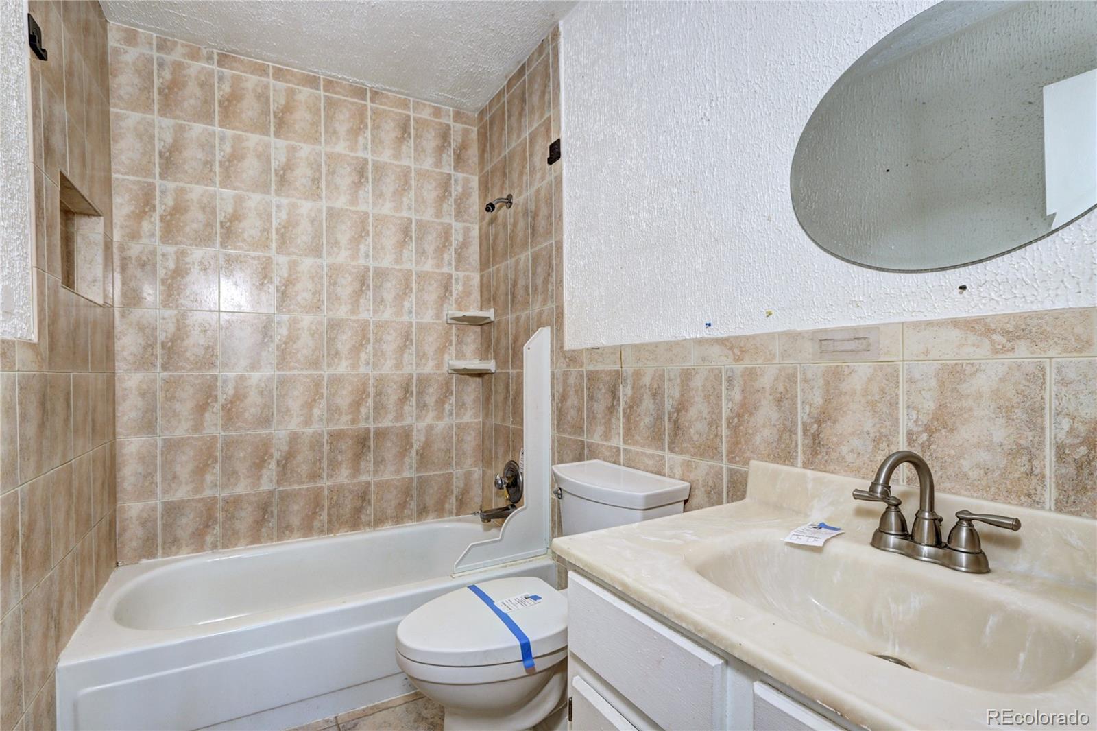 MLS Image #13 for 3351 s field street,lakewood, Colorado