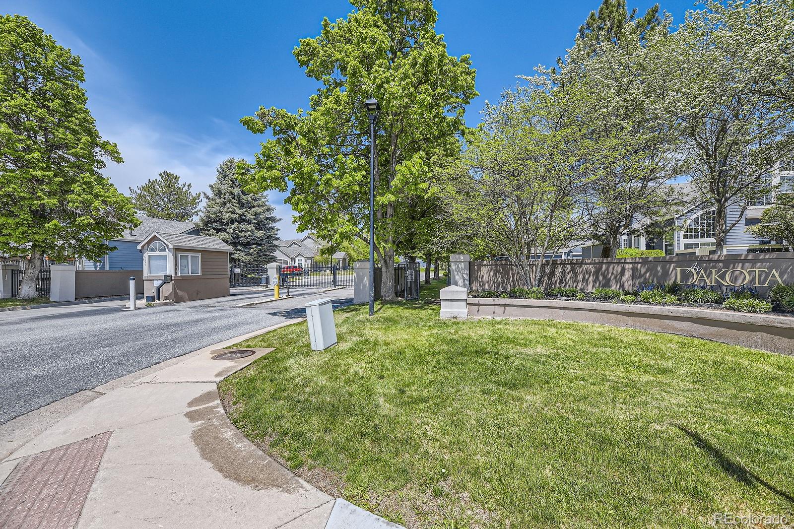MLS Image #27 for 5016 s nelson street,littleton, Colorado