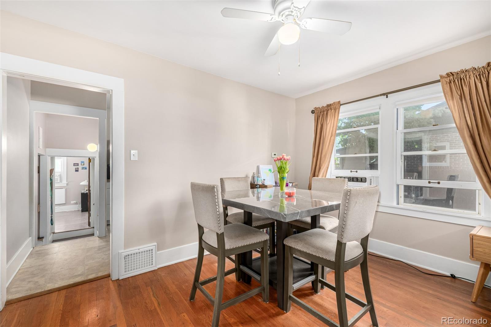 MLS Image #11 for 2564 s acoma street,denver, Colorado