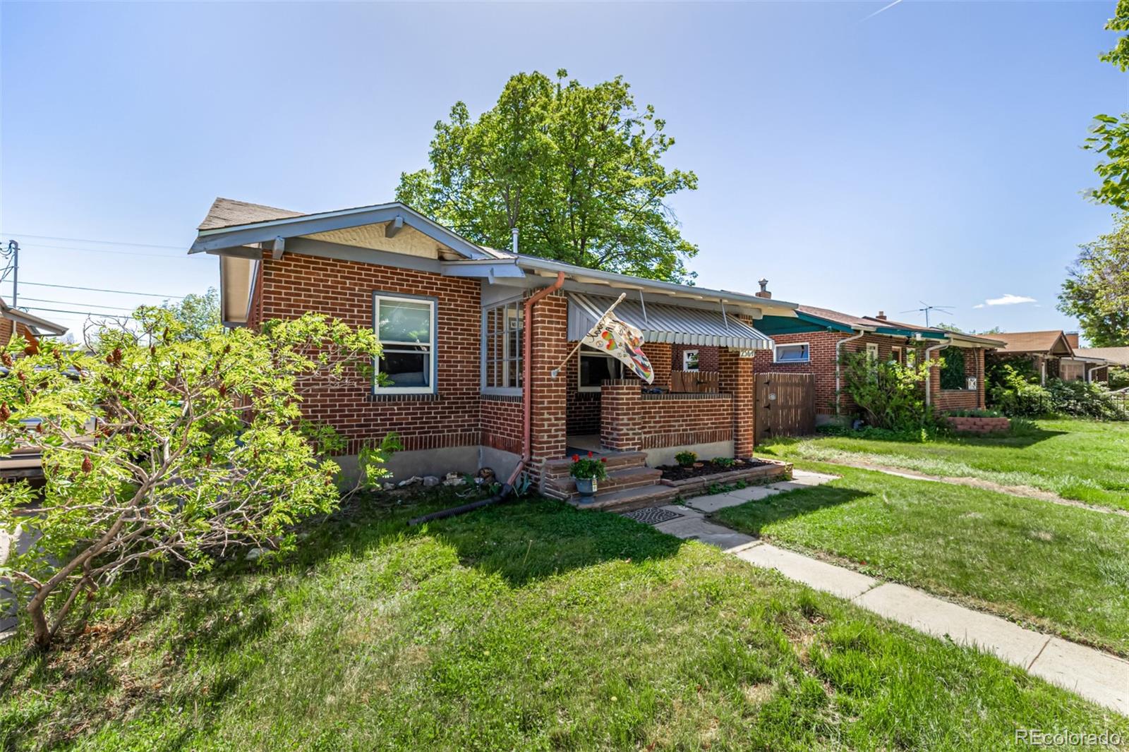 MLS Image #2 for 2564 s acoma street,denver, Colorado