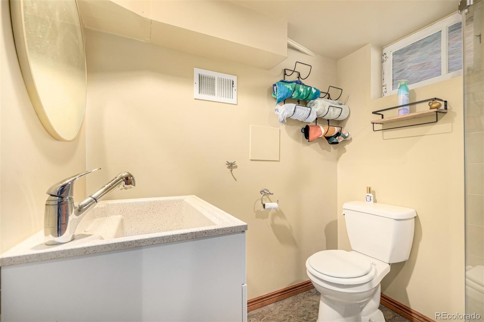 MLS Image #25 for 2564 s acoma street,denver, Colorado