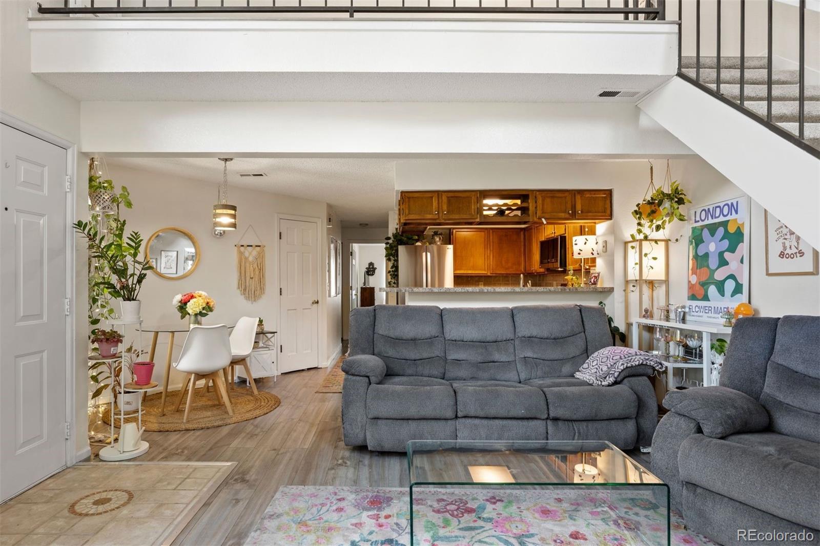 MLS Image #6 for 838 s vance street,lakewood, Colorado