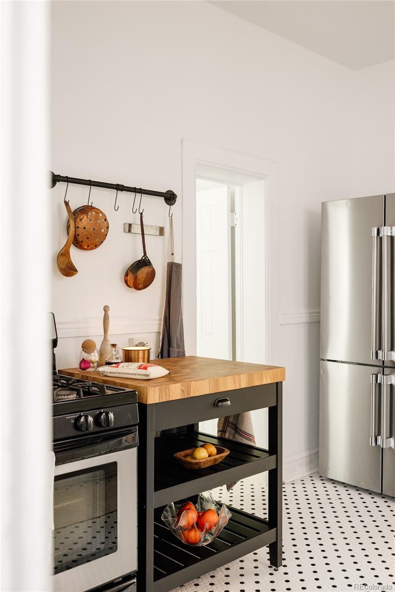 MLS Image #14 for 321  fox street,denver, Colorado