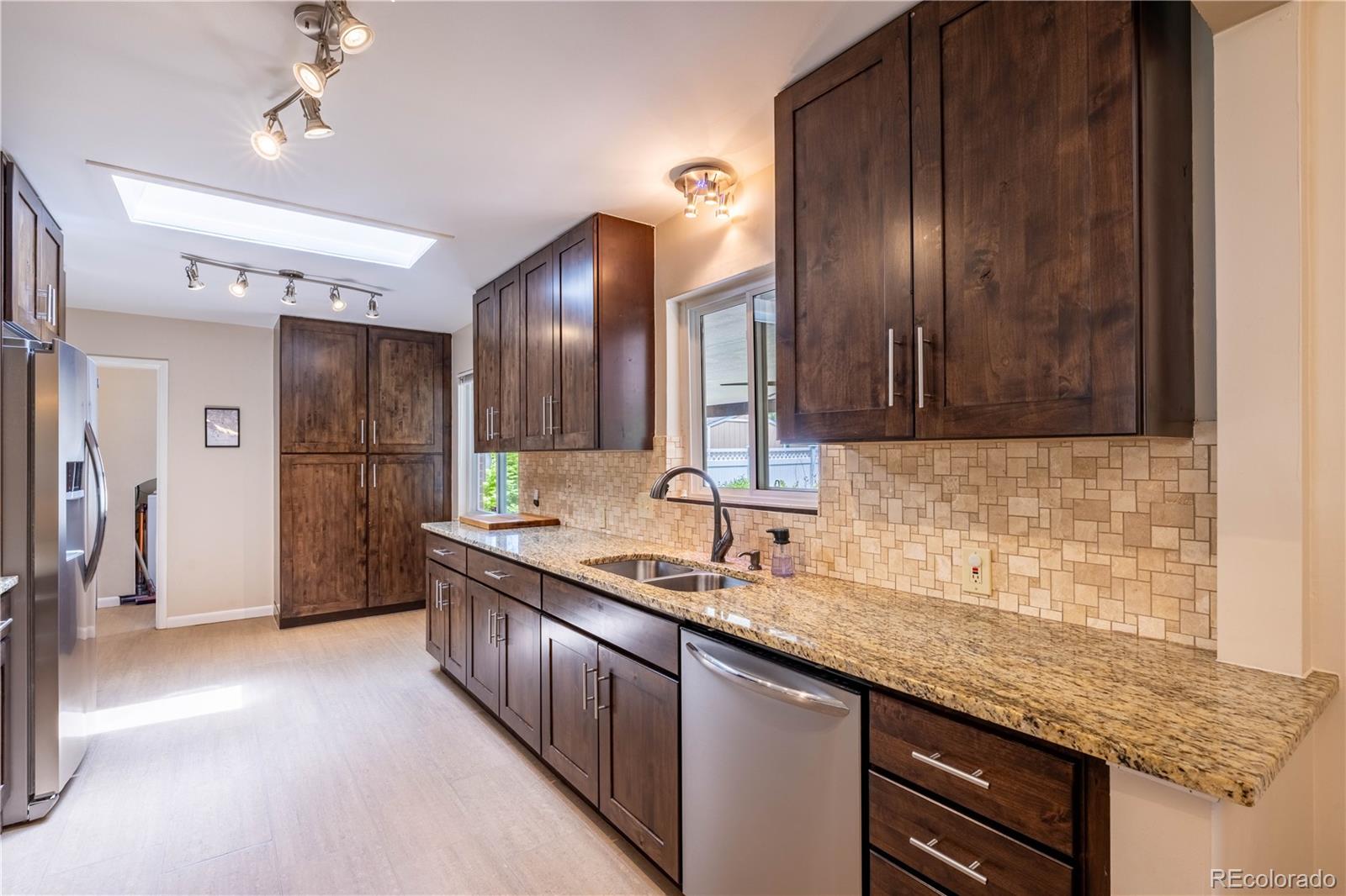 MLS Image #10 for 428 w valleyview avenue,littleton, Colorado