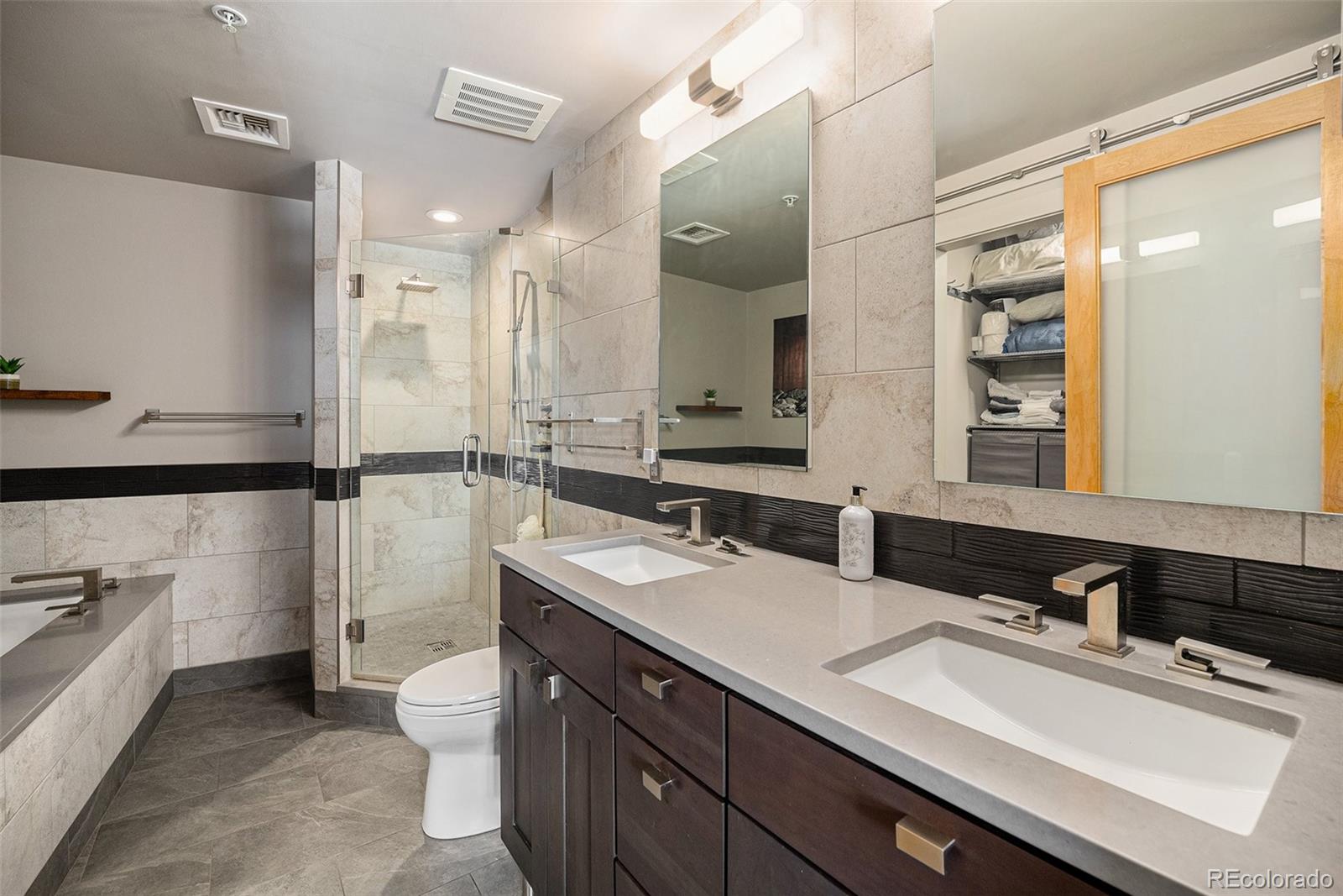 MLS Image #15 for 1925 w 32nd avenue 404,denver, Colorado