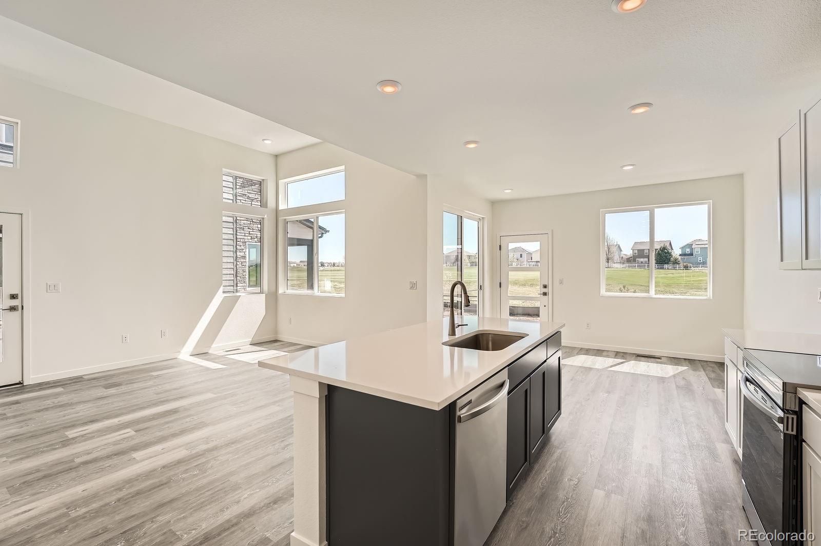 MLS Image #2 for 1224 s algonquian street,aurora, Colorado