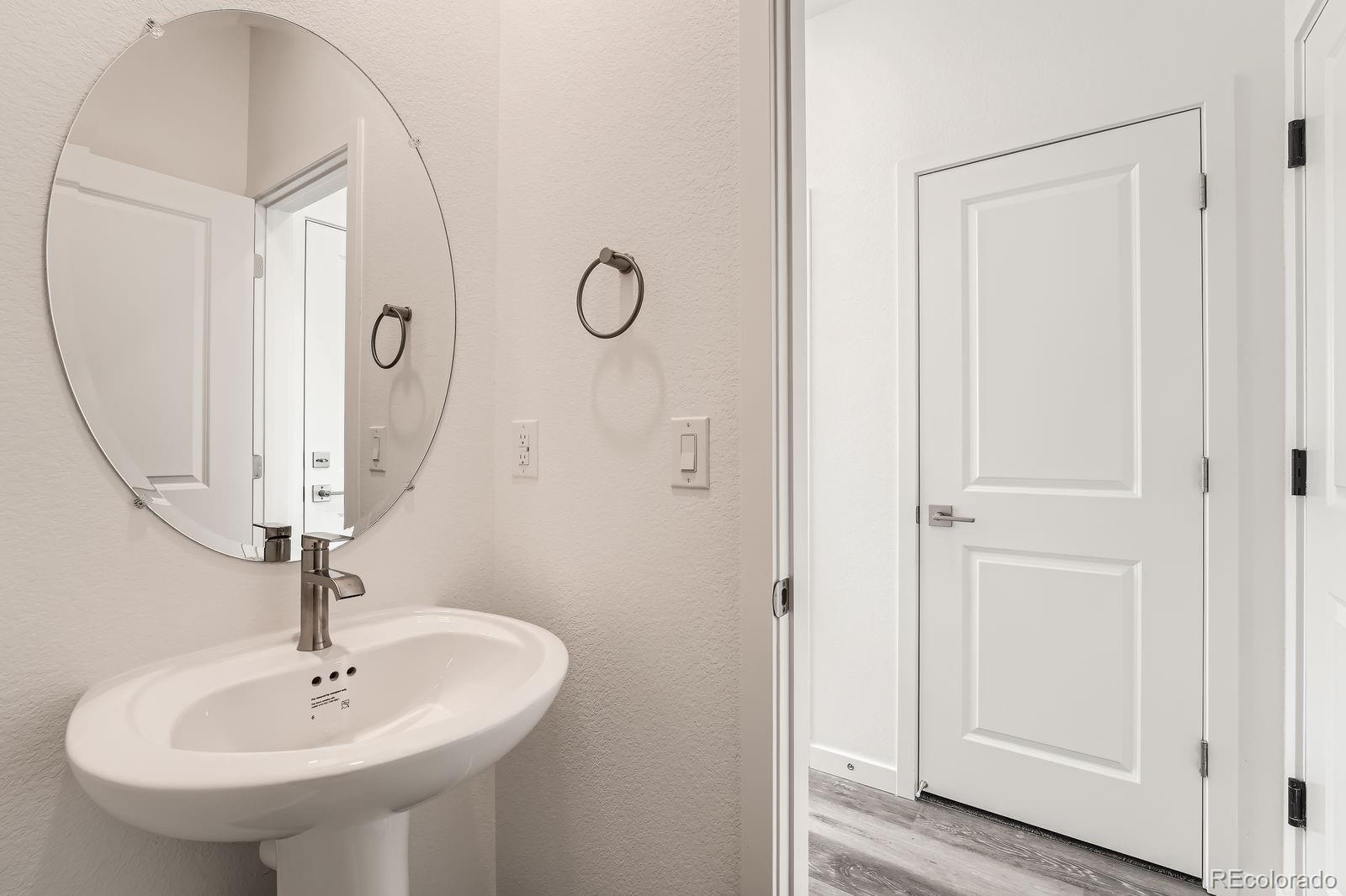 MLS Image #4 for 1224 s algonquian street,aurora, Colorado