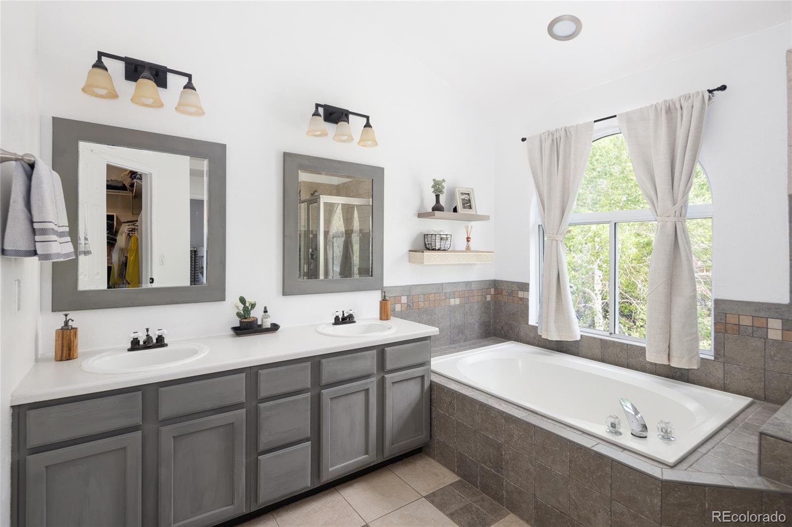 MLS Image #26 for 13777 w amherst way,lakewood, Colorado