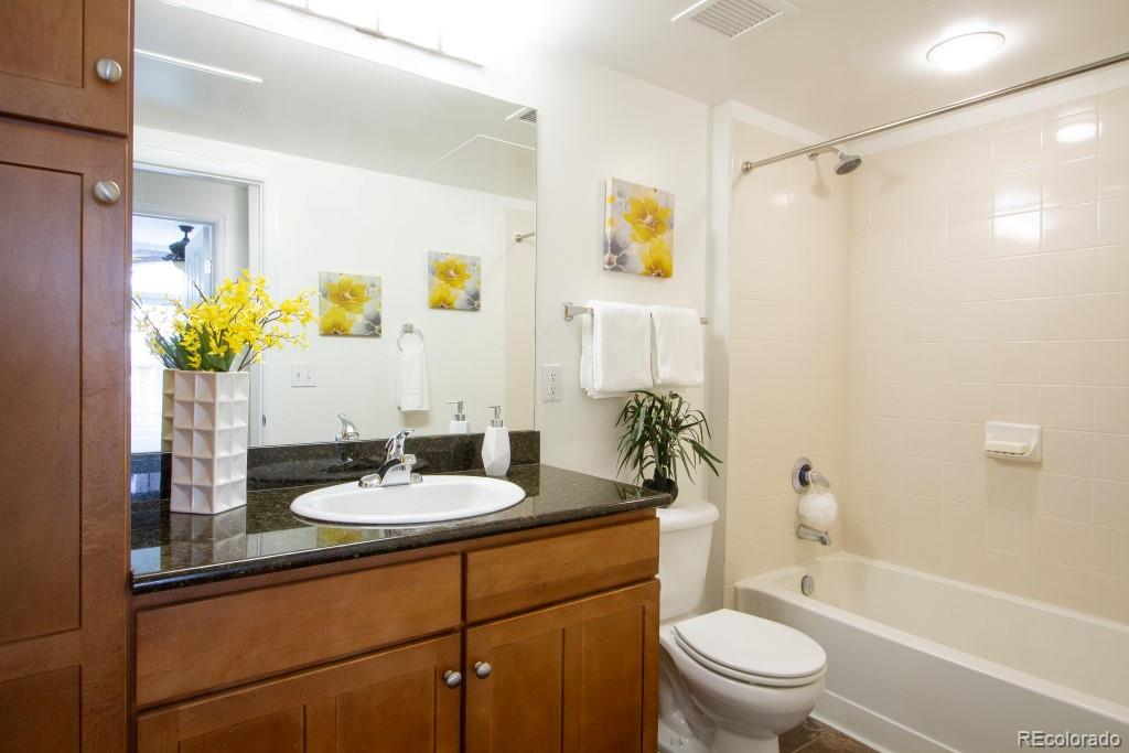 MLS Image #16 for 1950 n logan street,denver, Colorado