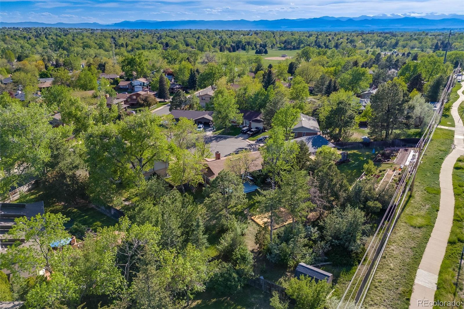MLS Image #38 for 2764 s reading court,denver, Colorado