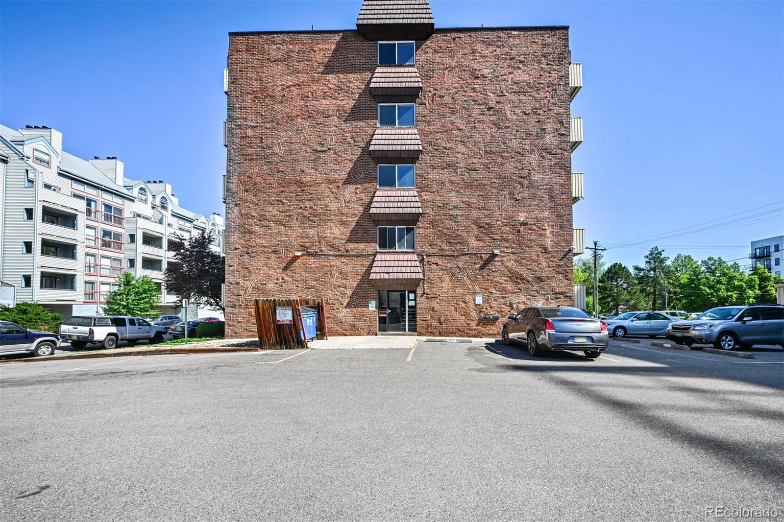 MLS Image #14 for 4110  hale parkway,denver, Colorado