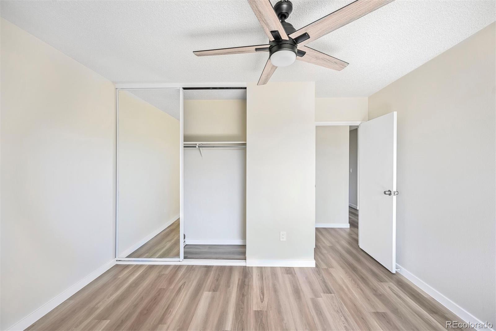 MLS Image #6 for 4110  hale parkway,denver, Colorado