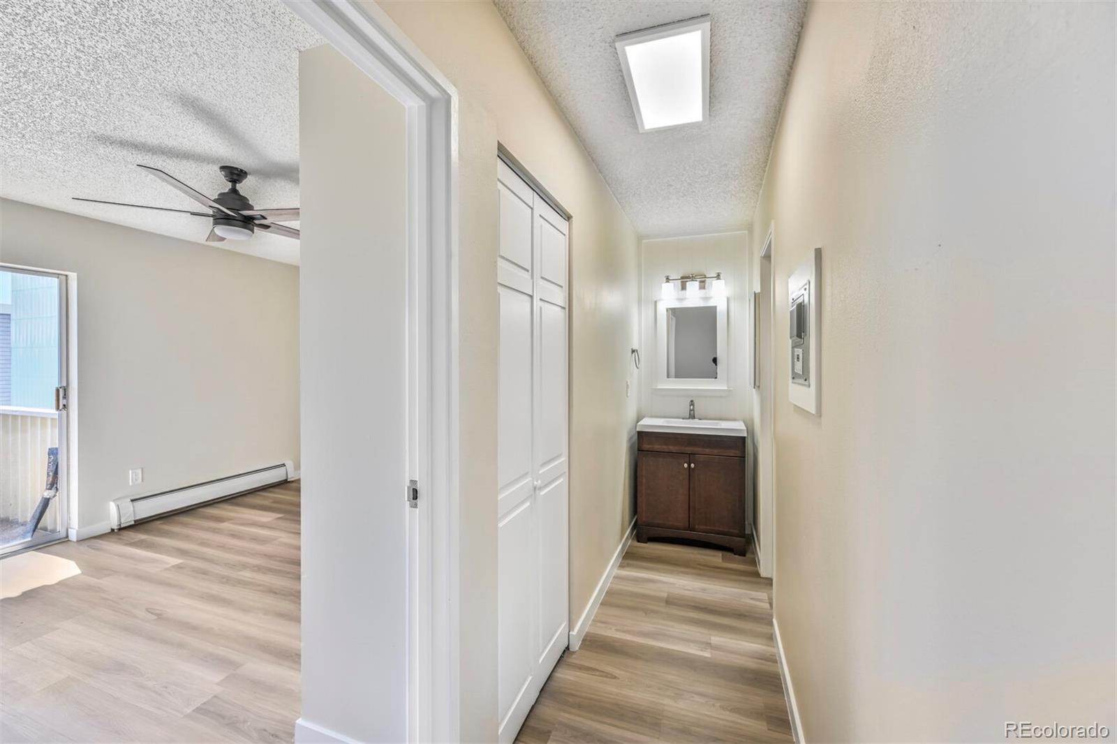 MLS Image #7 for 4110  hale parkway,denver, Colorado