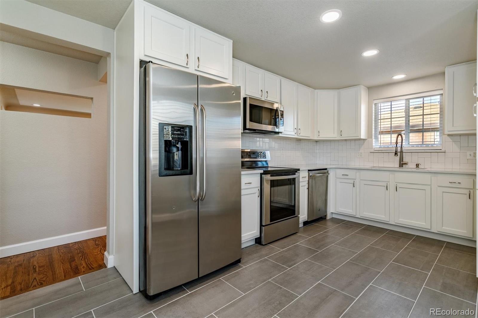 MLS Image #5 for 5500  holland drive,arvada, Colorado