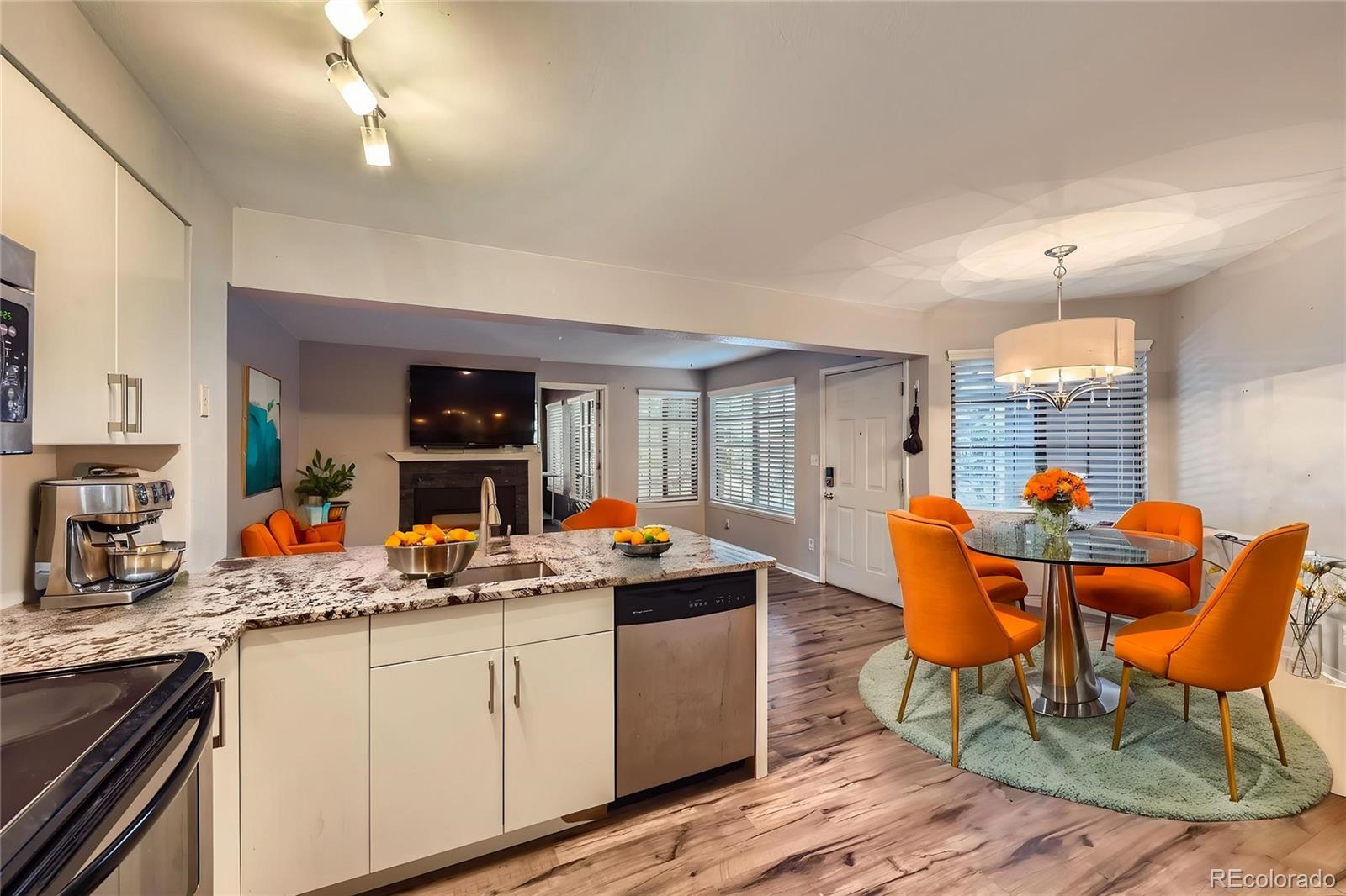 MLS Image #3 for 836 s vance street,lakewood, Colorado
