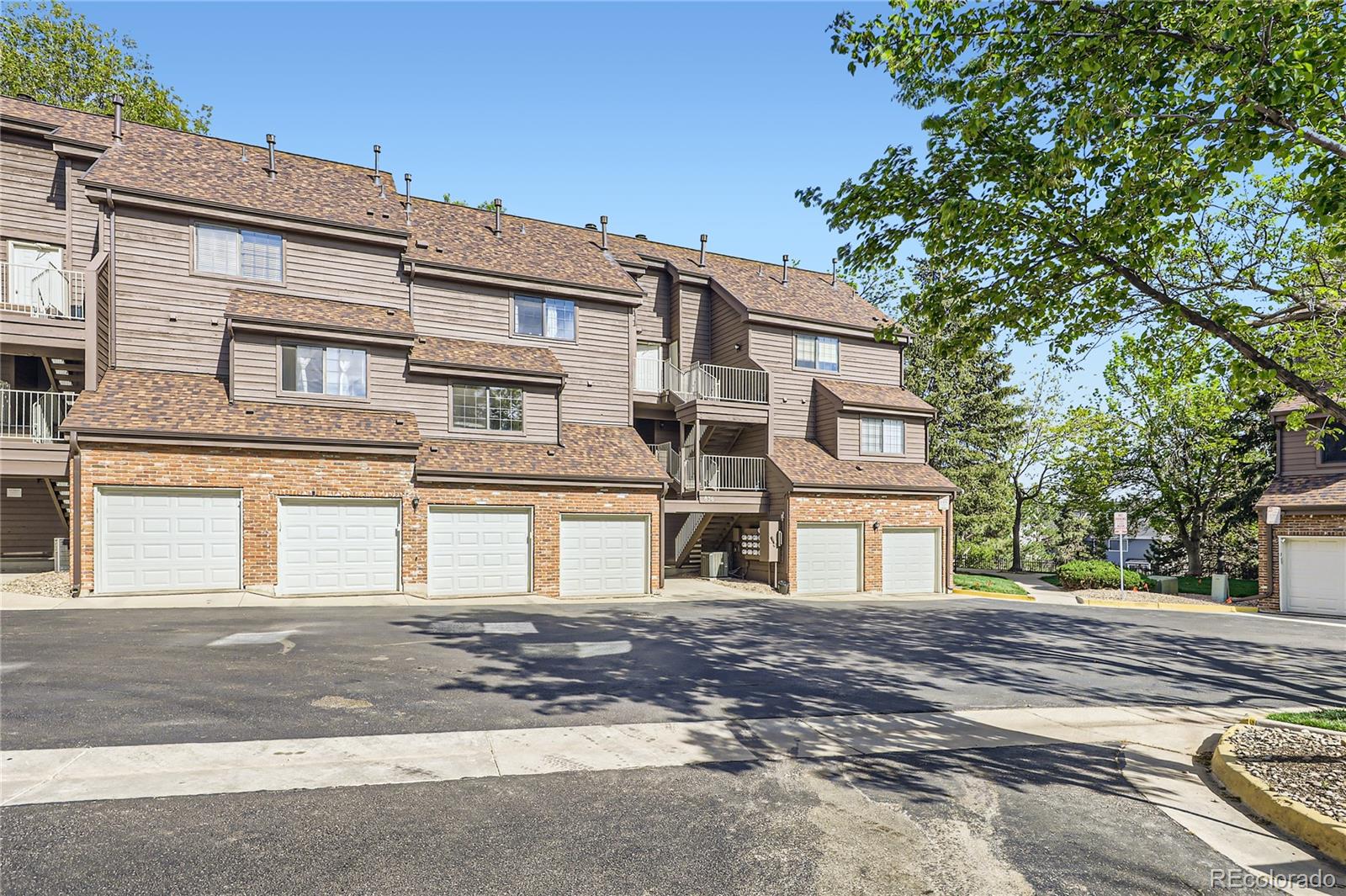 MLS Image #9 for 836 s vance street,lakewood, Colorado
