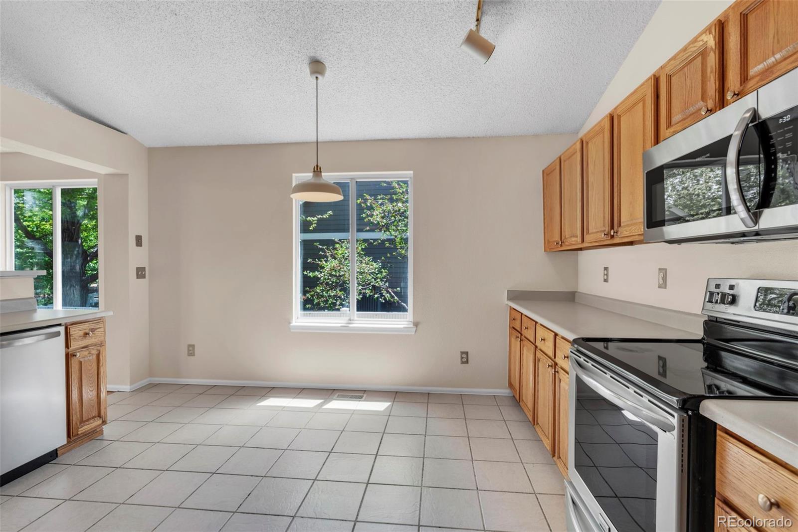 MLS Image #9 for 1606  iris street,broomfield, Colorado