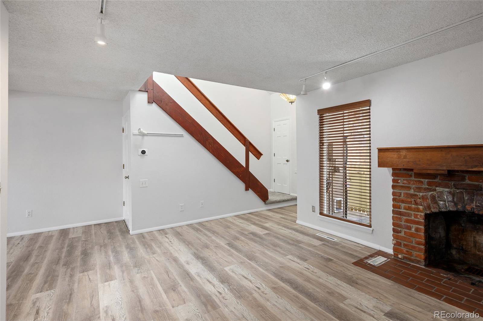 MLS Image #6 for 2082 s helena street c,aurora, Colorado