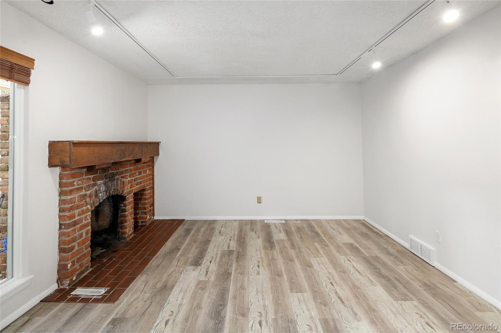MLS Image #8 for 2082 s helena street c,aurora, Colorado