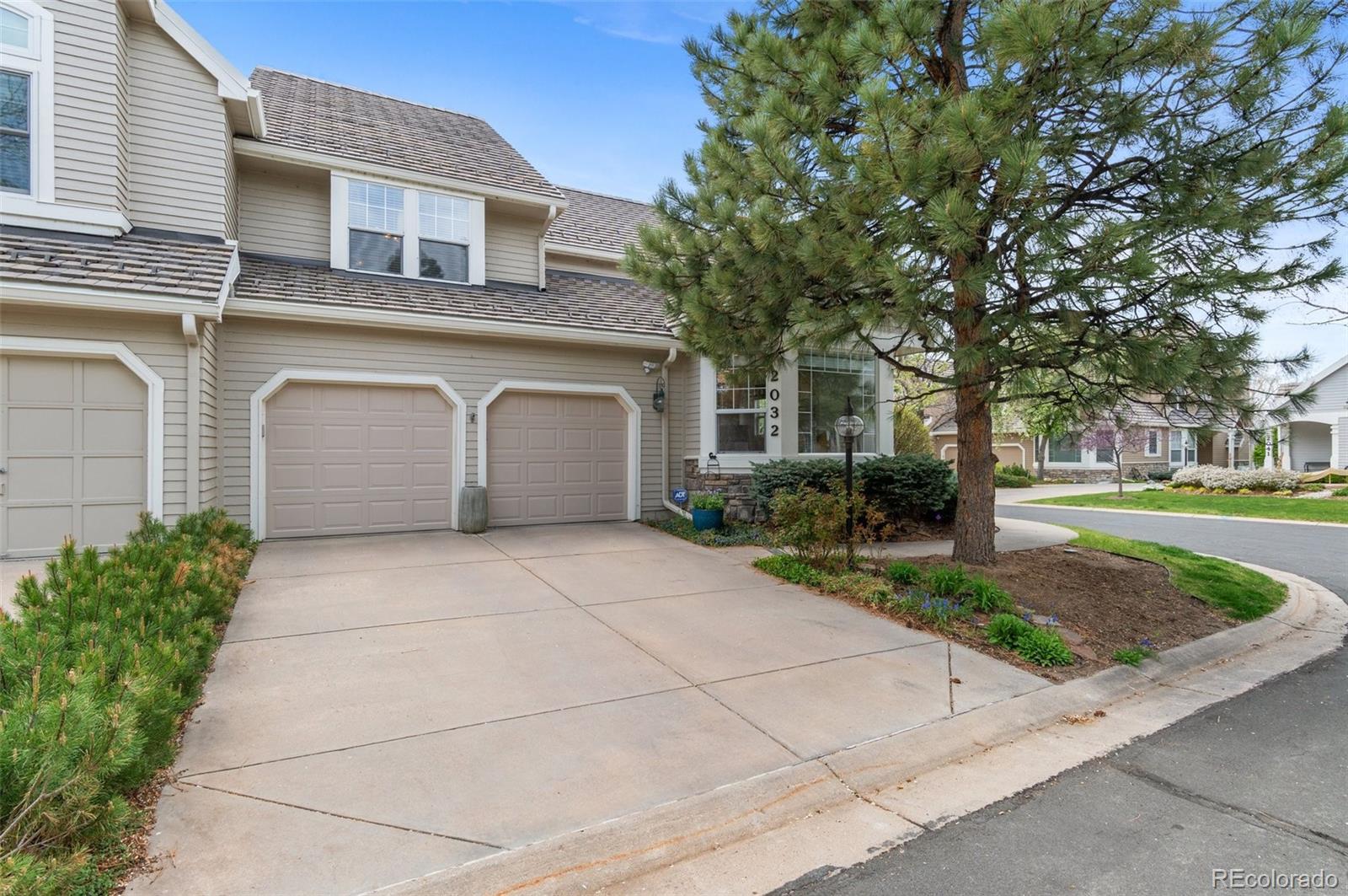 MLS Image #2 for 2032 w nantucket court,littleton, Colorado