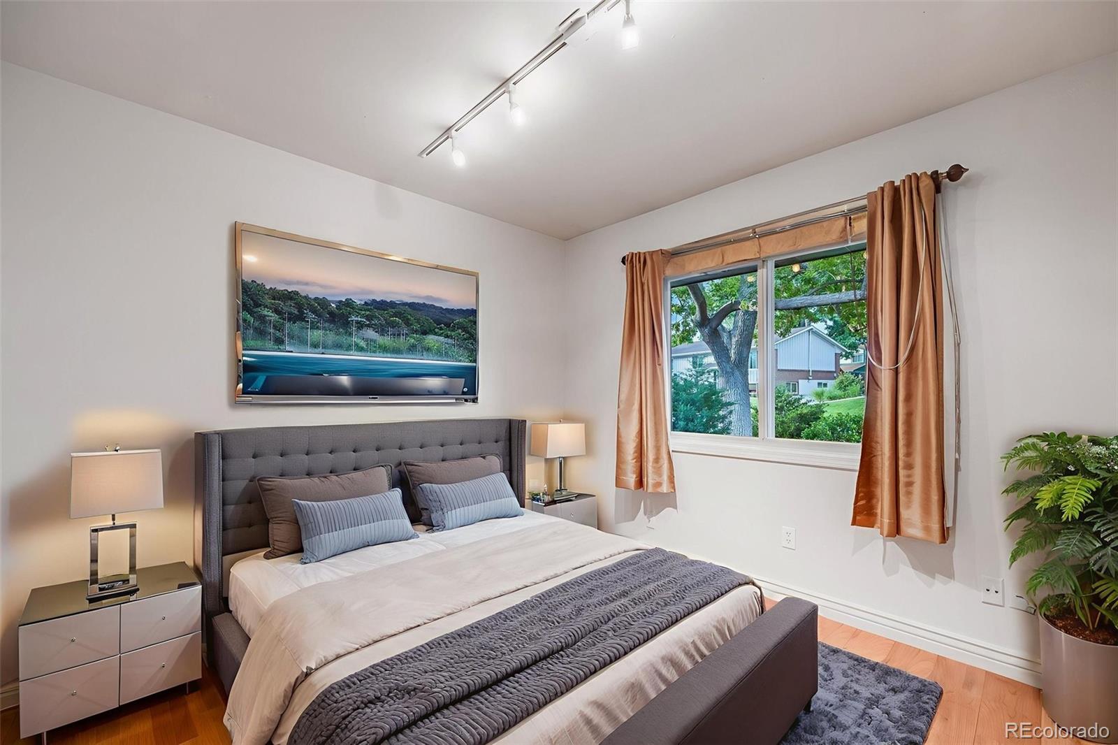 MLS Image #11 for 7382 e bates drive,denver, Colorado