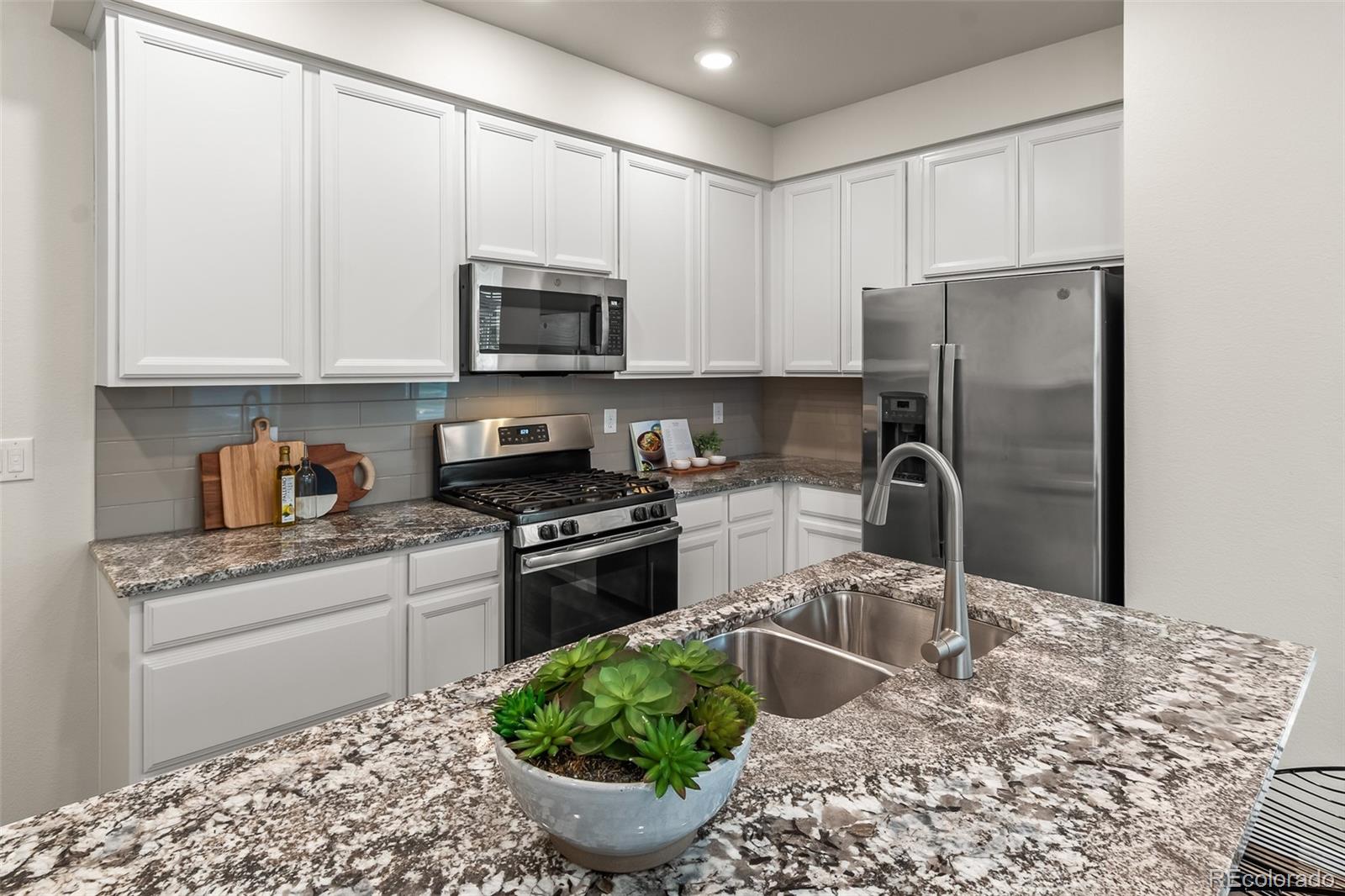 MLS Image #18 for 315  zeppelin way,fort collins, Colorado