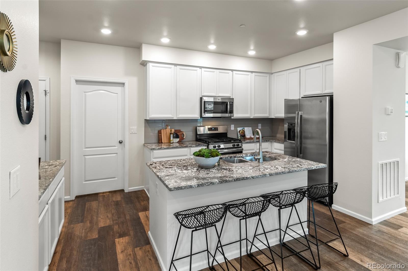 MLS Image #38 for 315  zeppelin way,fort collins, Colorado