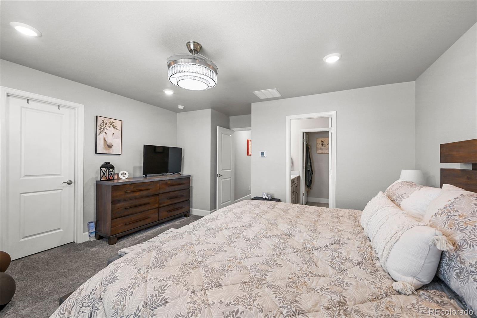 MLS Image #17 for 4581 s kipling circle,denver, Colorado