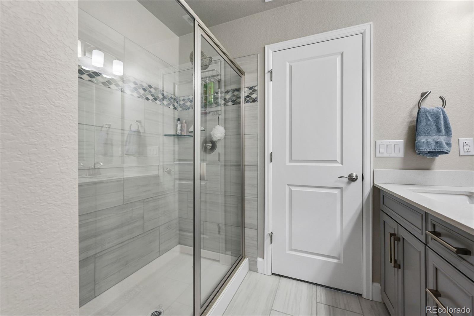 MLS Image #18 for 4581 s kipling circle,denver, Colorado