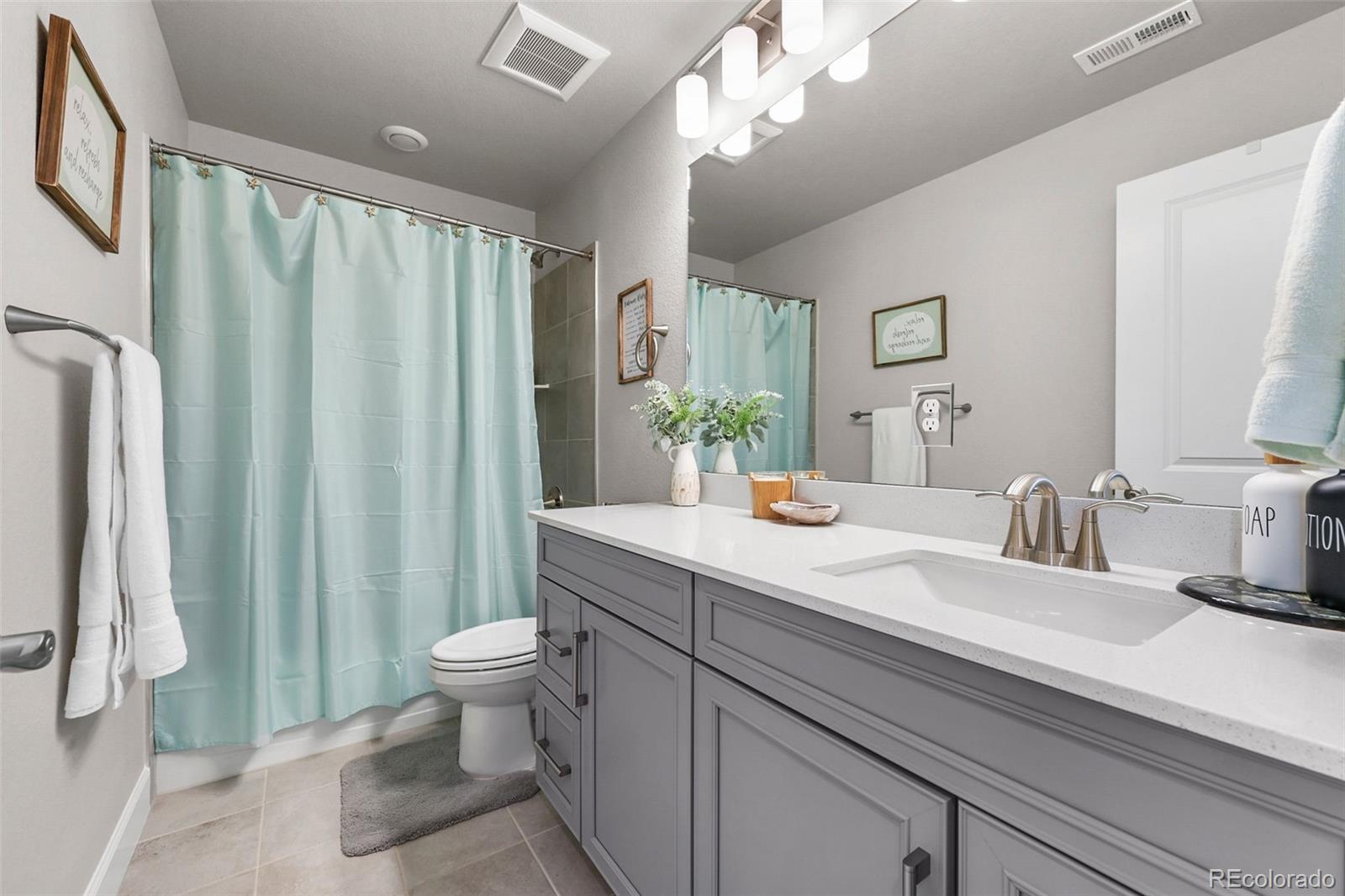 MLS Image #19 for 4581 s kipling circle,denver, Colorado