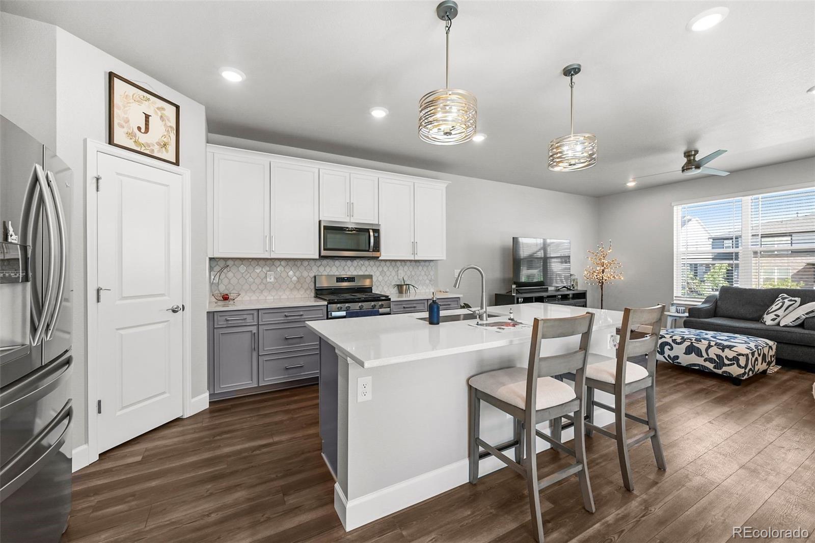 MLS Image #4 for 4581 s kipling circle,denver, Colorado
