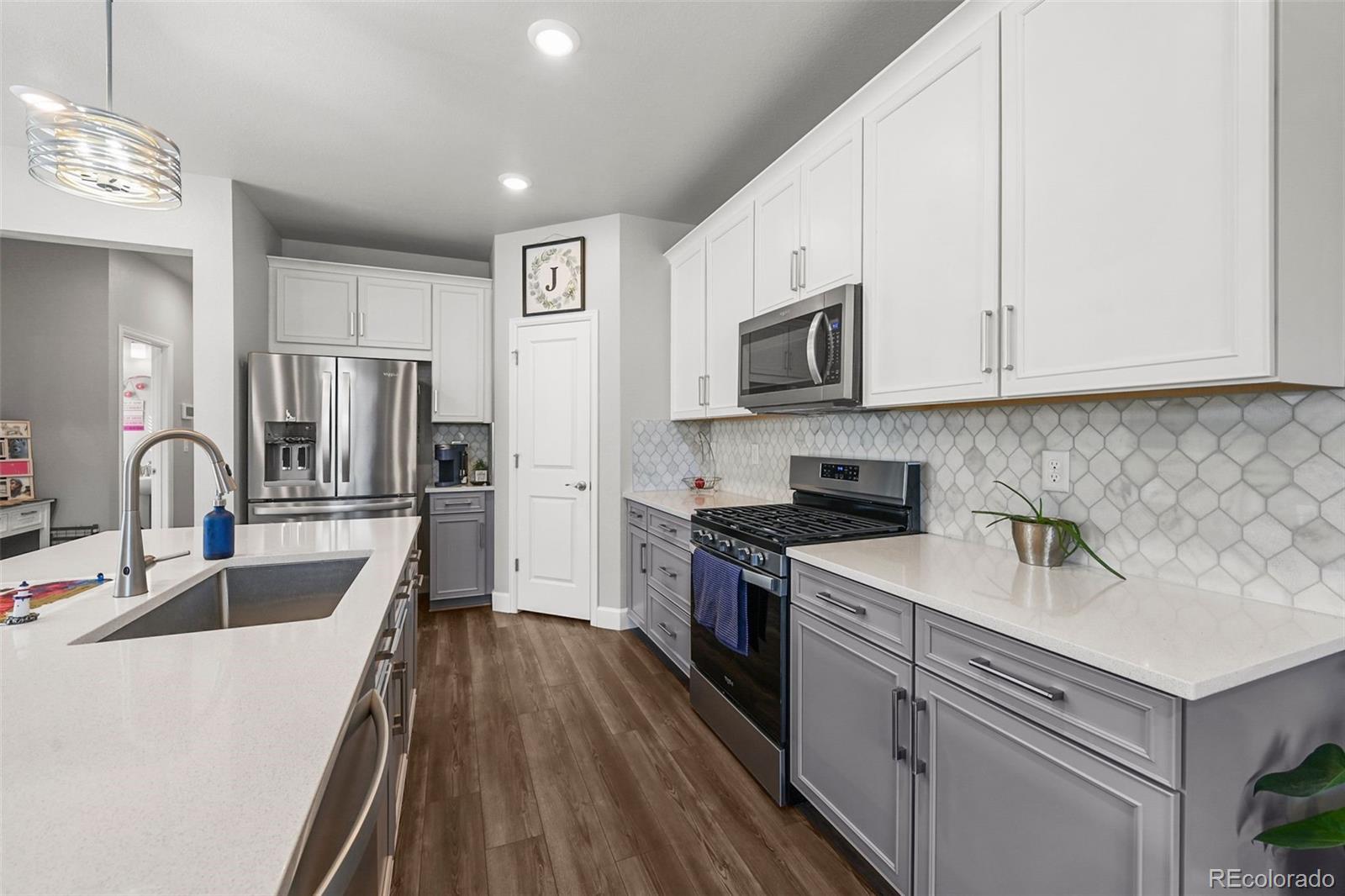 MLS Image #6 for 4581 s kipling circle,denver, Colorado