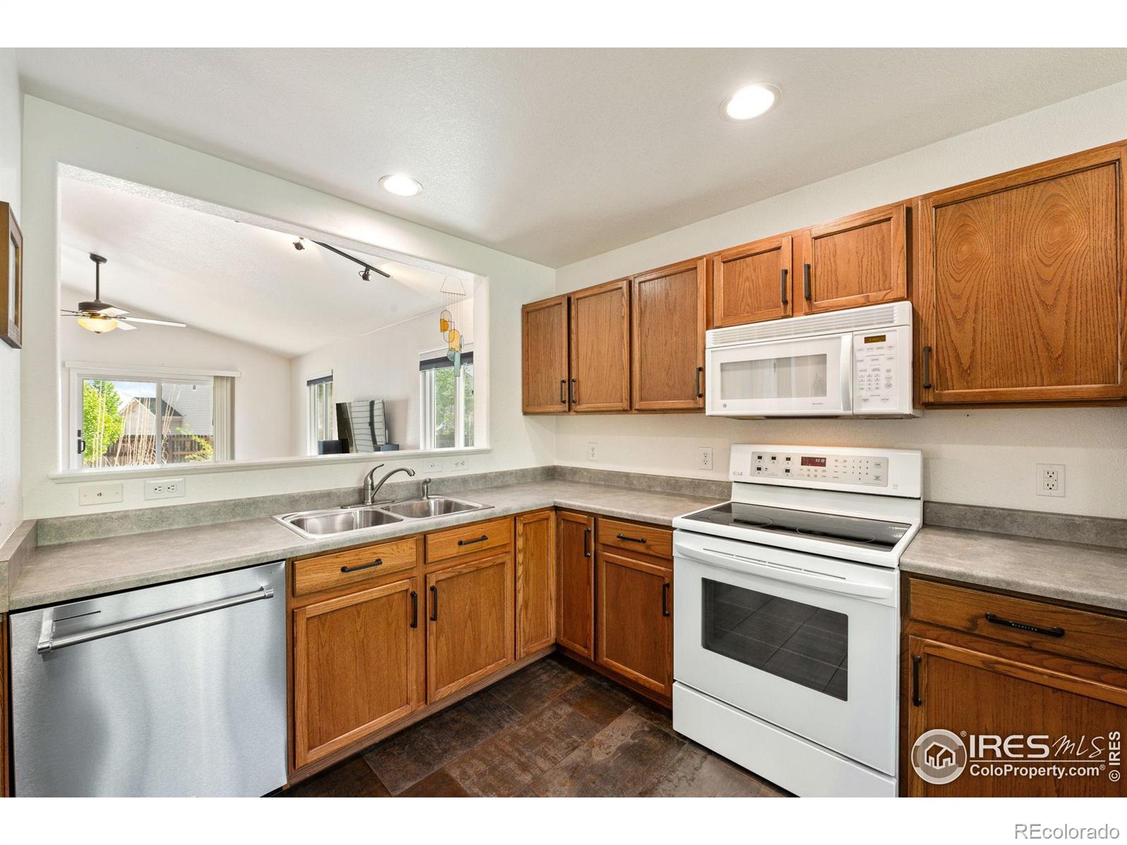 MLS Image #5 for 6721 e 114th avenue,thornton, Colorado