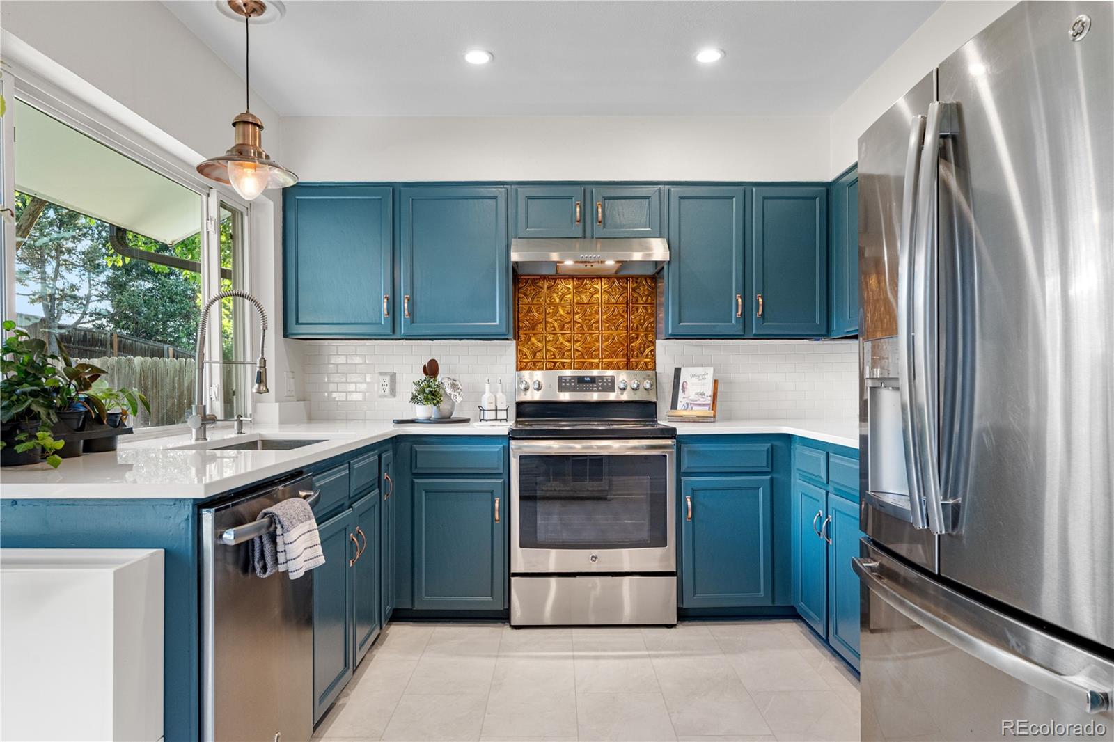 MLS Image #11 for 6700 w 80th circle,arvada, Colorado