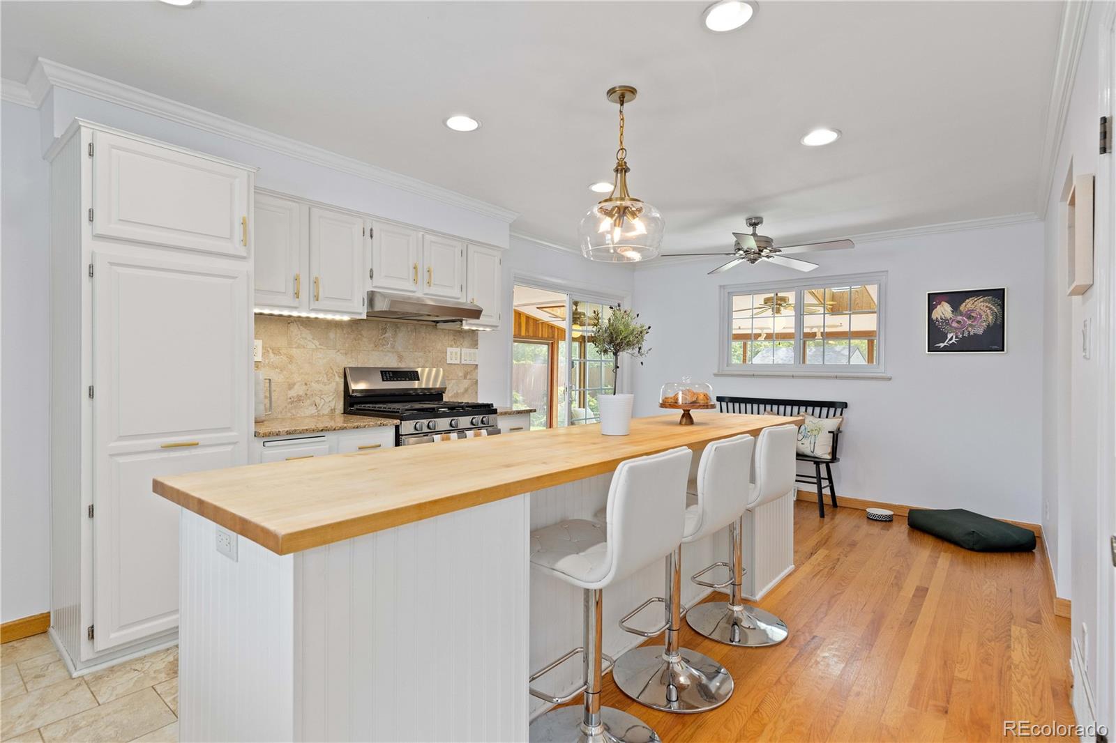 MLS Image #3 for 8390 e davies place,centennial, Colorado
