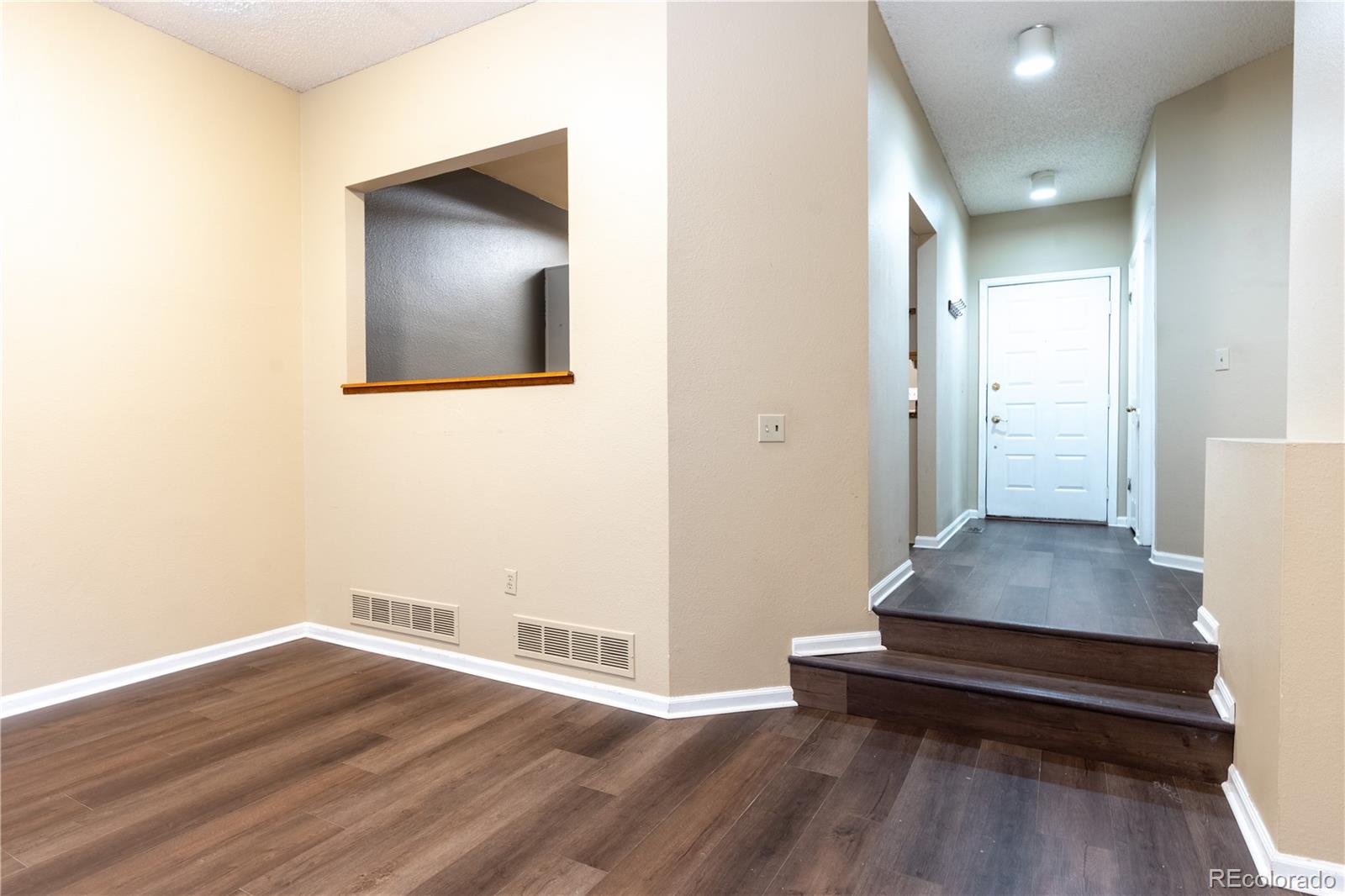 MLS Image #8 for 5555 e briarwood avenue,centennial, Colorado