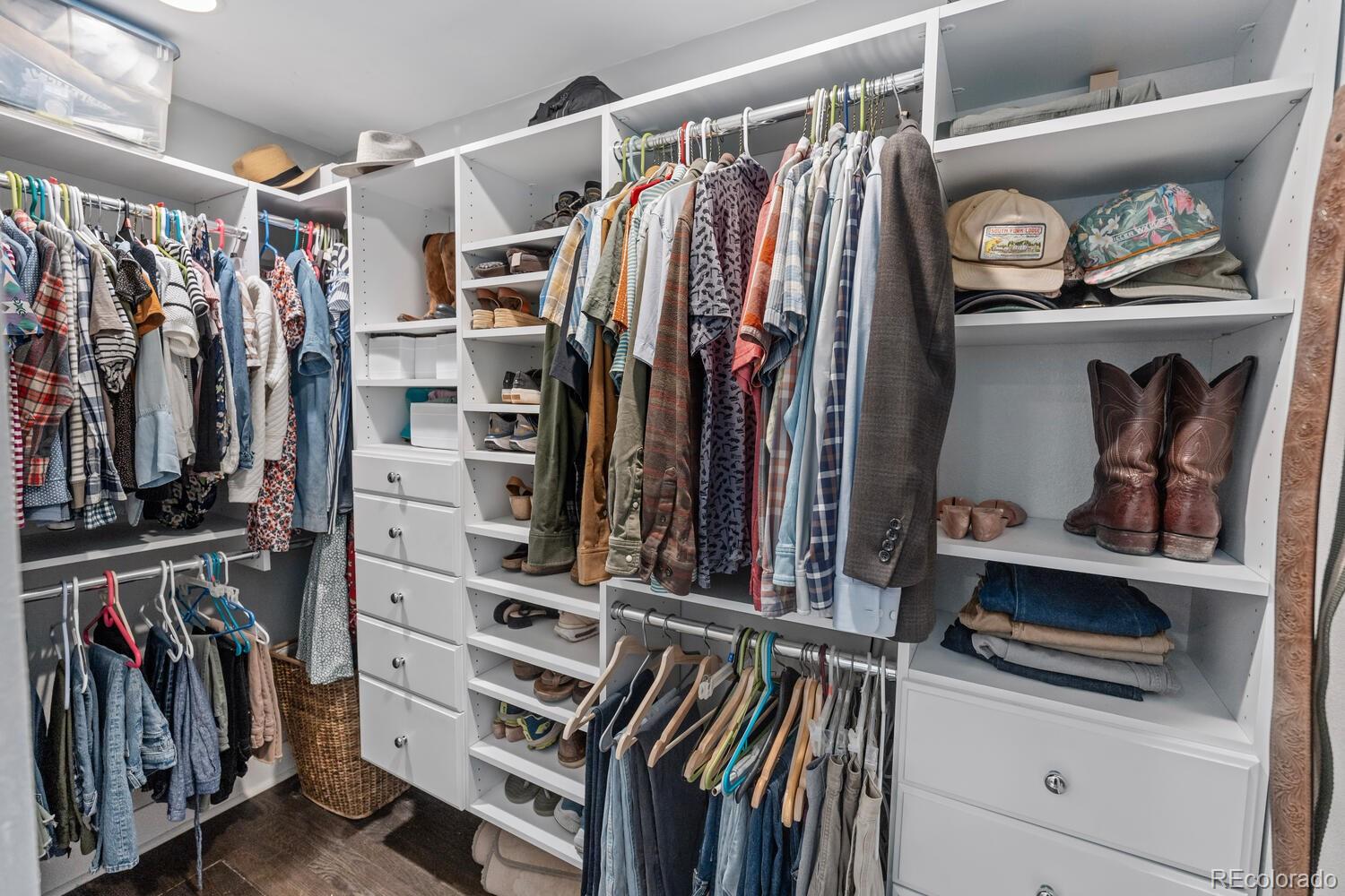 MLS Image #18 for 2385 s marion street,denver, Colorado